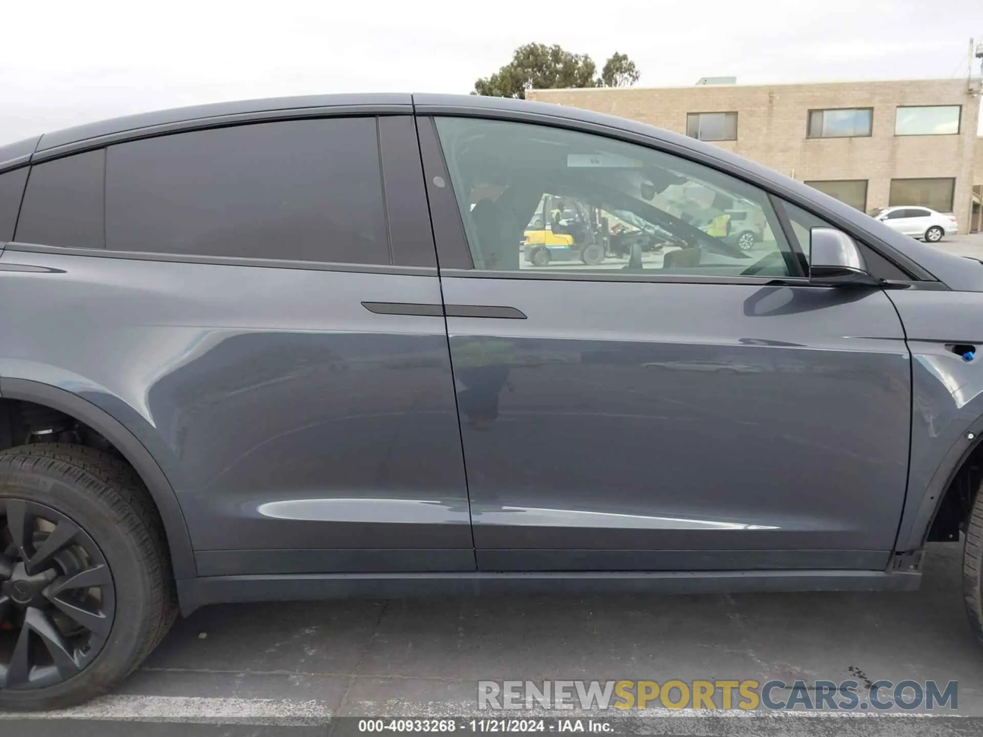 13 fotografías del automóvil dañado 7SAXCBE64PF402794 TESLA MODEL X 2023