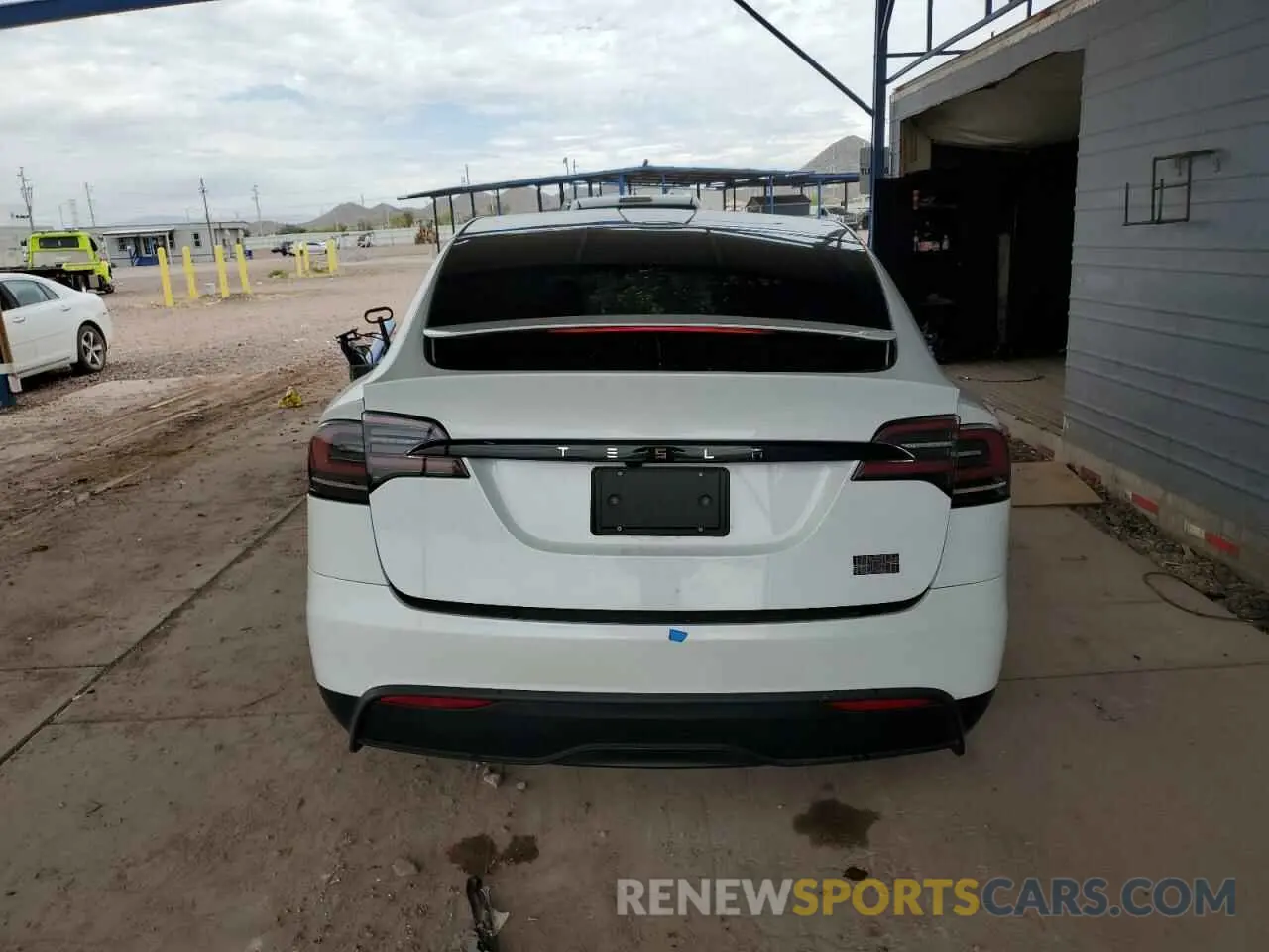6 fotografías del automóvil dañado 7SAXCBE64PF405369 TESLA MODEL X 2023