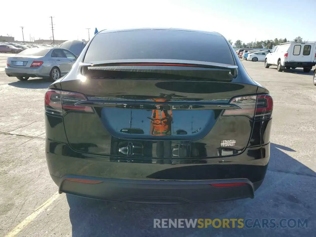 6 fotografías del automóvil dañado 7SAXCBE65PF418874 TESLA MODEL X 2023