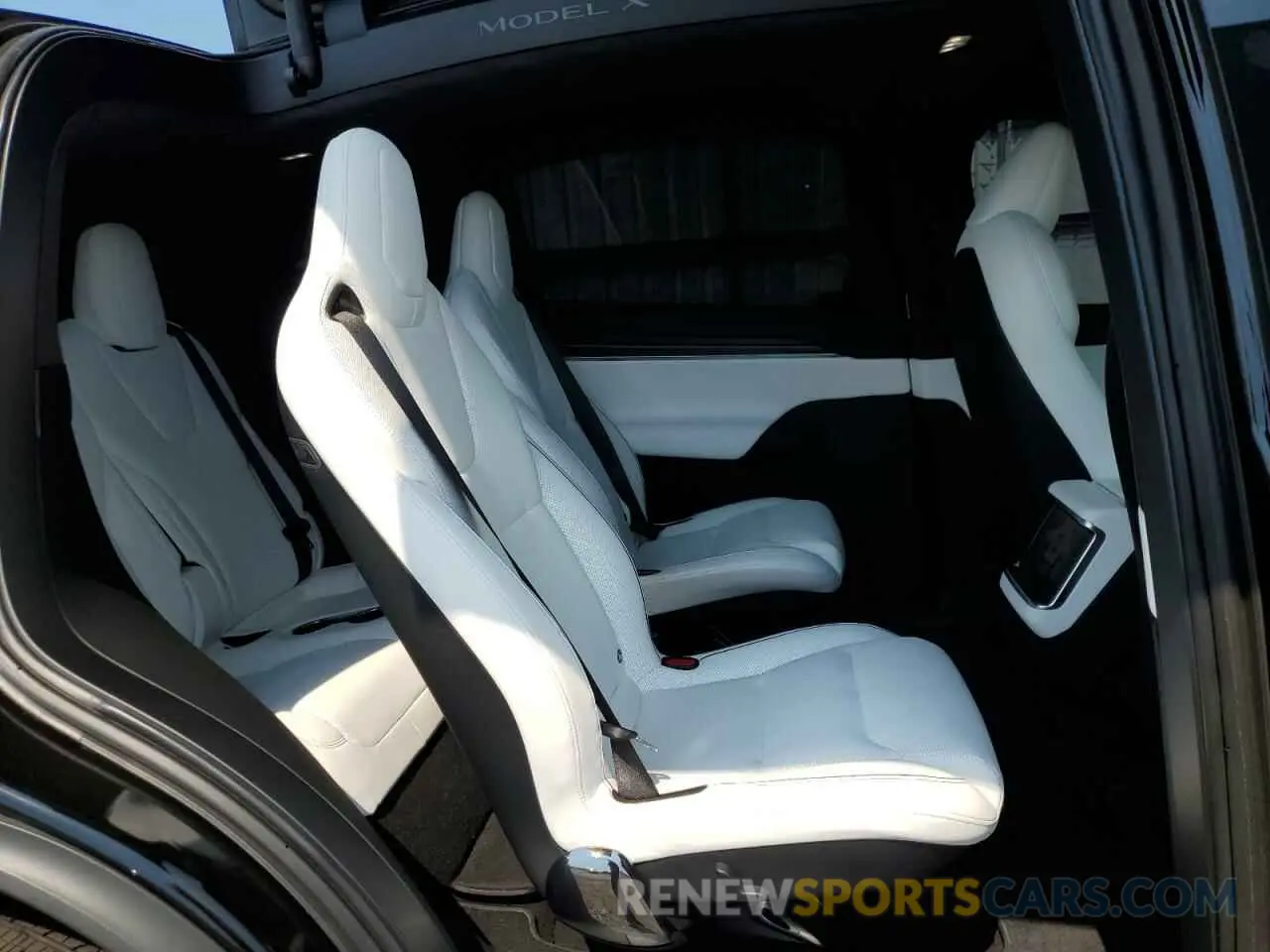 11 fotografías del automóvil dañado 7SAXCBE65PF430023 TESLA MODEL X 2023