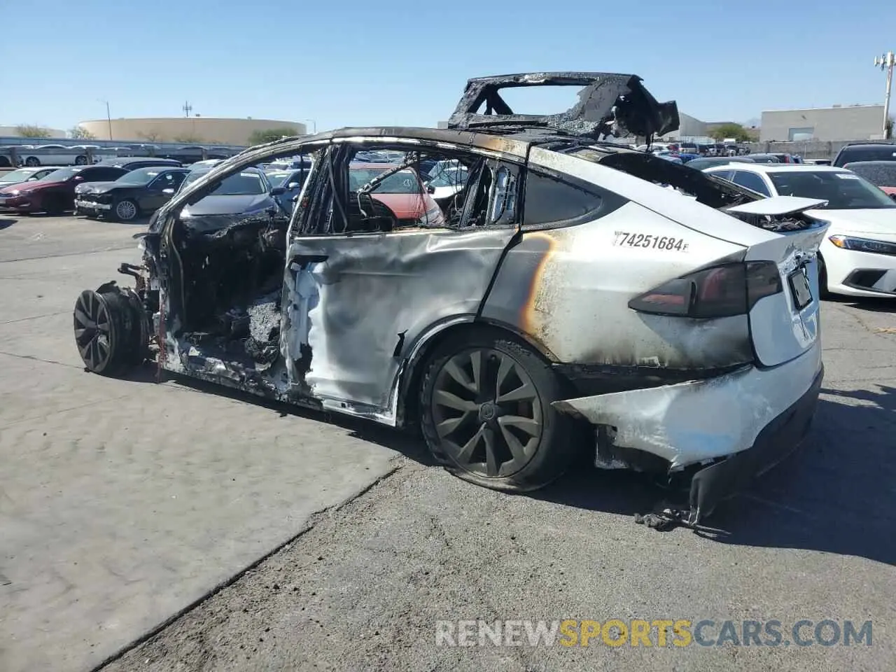 2 fotografías del automóvil dañado 7SAXCBE66PF431309 TESLA MODEL X 2023