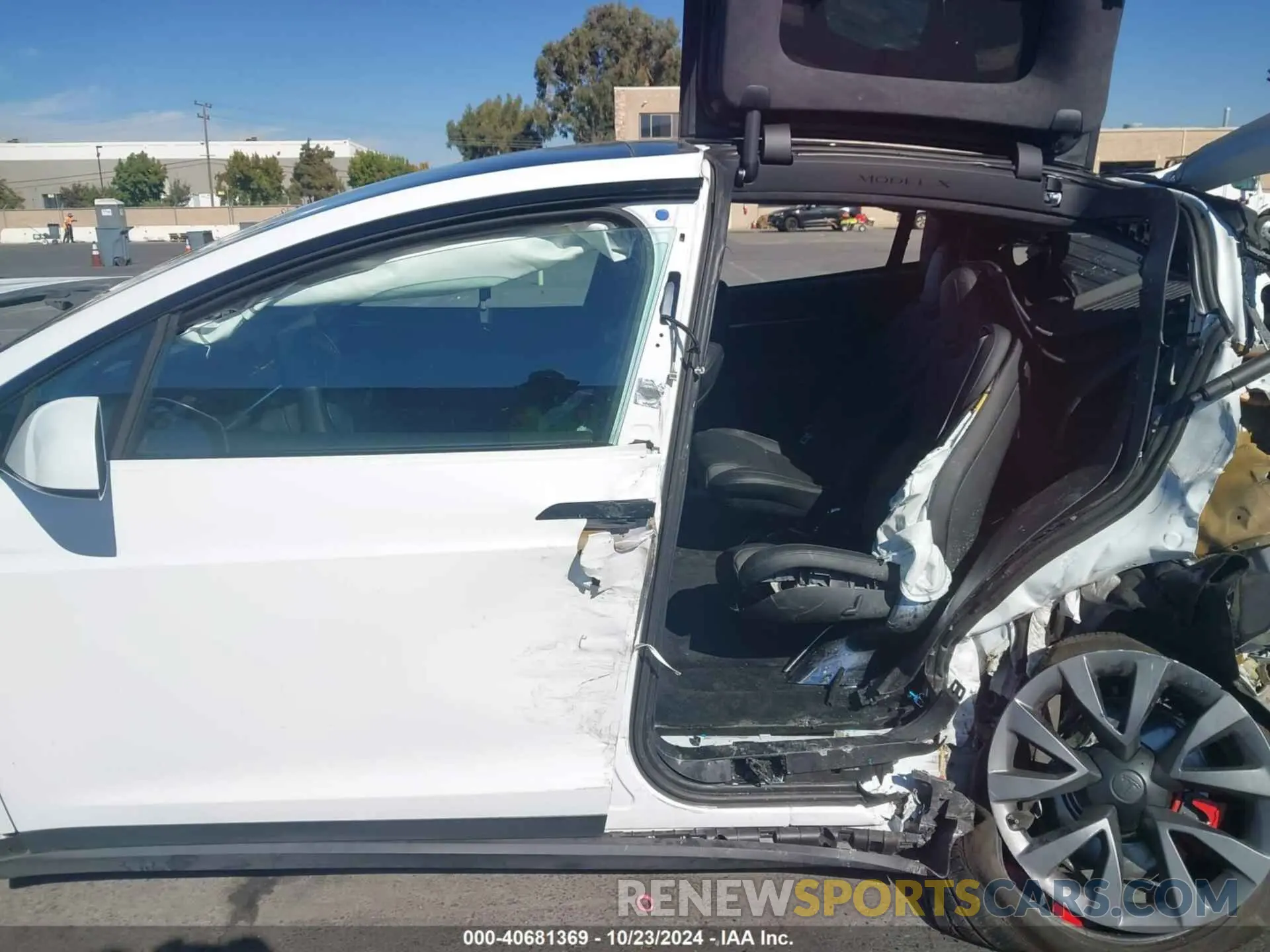 14 fotografías del automóvil dañado 7SAXCBE69PF410115 TESLA MODEL X 2023