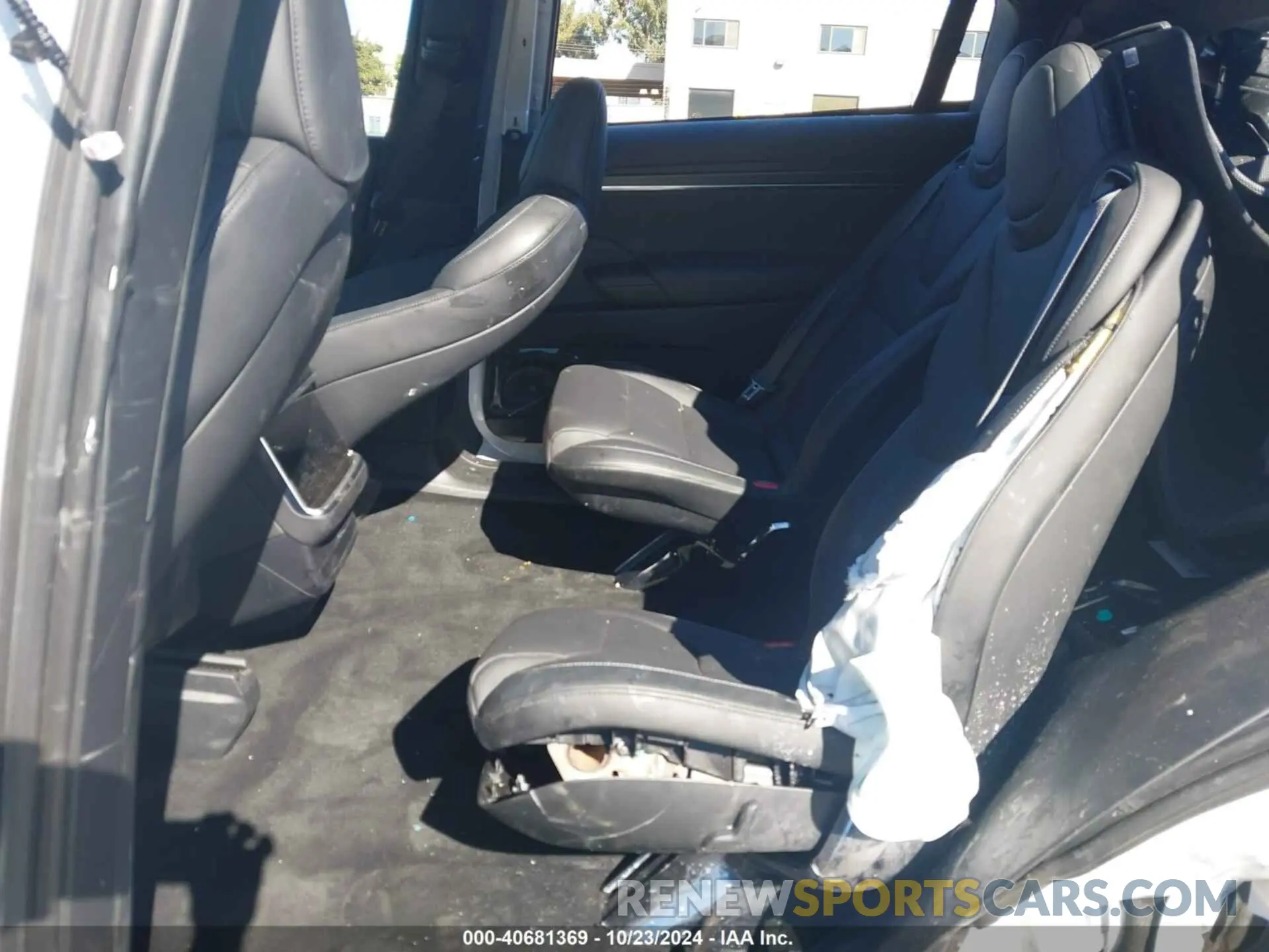 8 fotografías del automóvil dañado 7SAXCBE69PF410115 TESLA MODEL X 2023