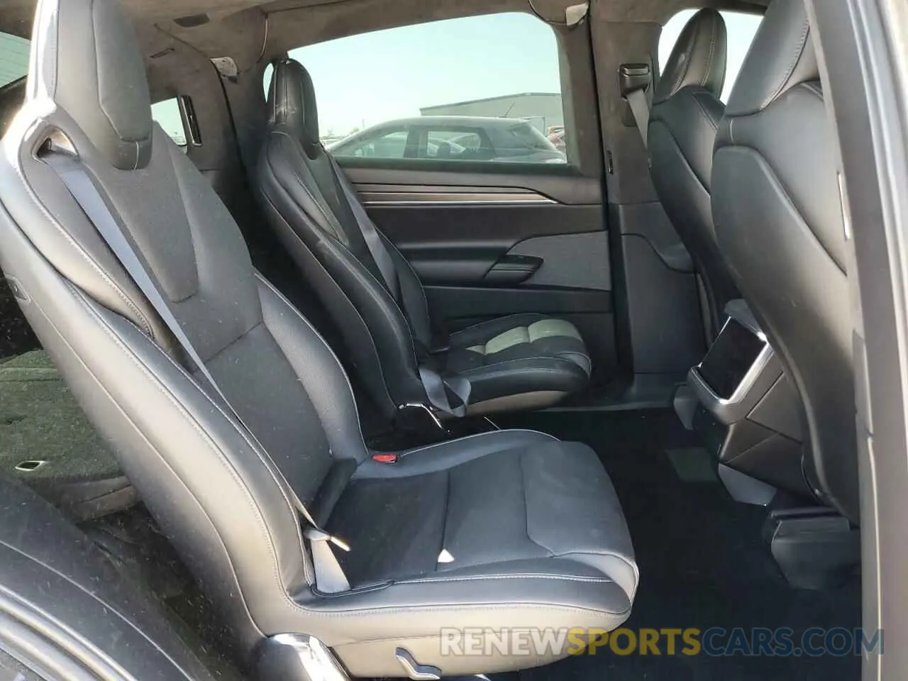 11 fotografías del automóvil dañado 7SAXCBE69PF425908 TESLA MODEL X 2023