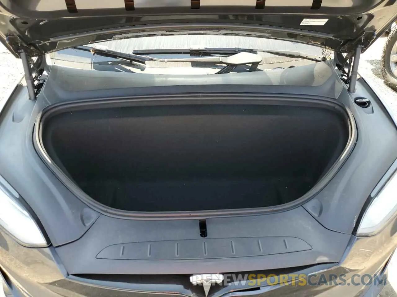 12 fotografías del automóvil dañado 7SAXCBE6XPF373186 TESLA MODEL X 2023
