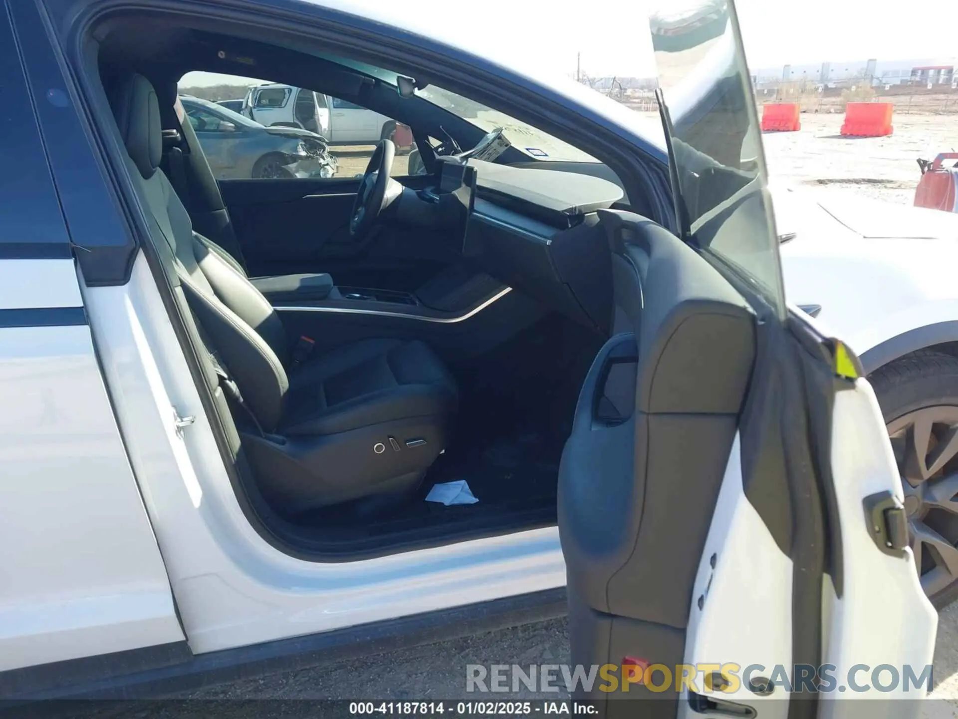 5 fotografías del automóvil dañado 7SAXCDE56PF424198 TESLA MODEL X 2023