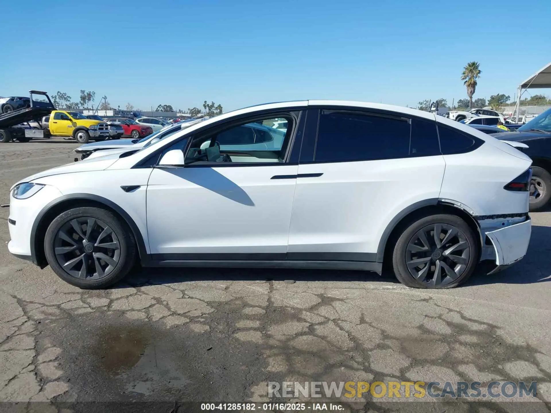 14 fotografías del automóvil dañado 7SAXCDE58PF411114 TESLA MODEL X 2023