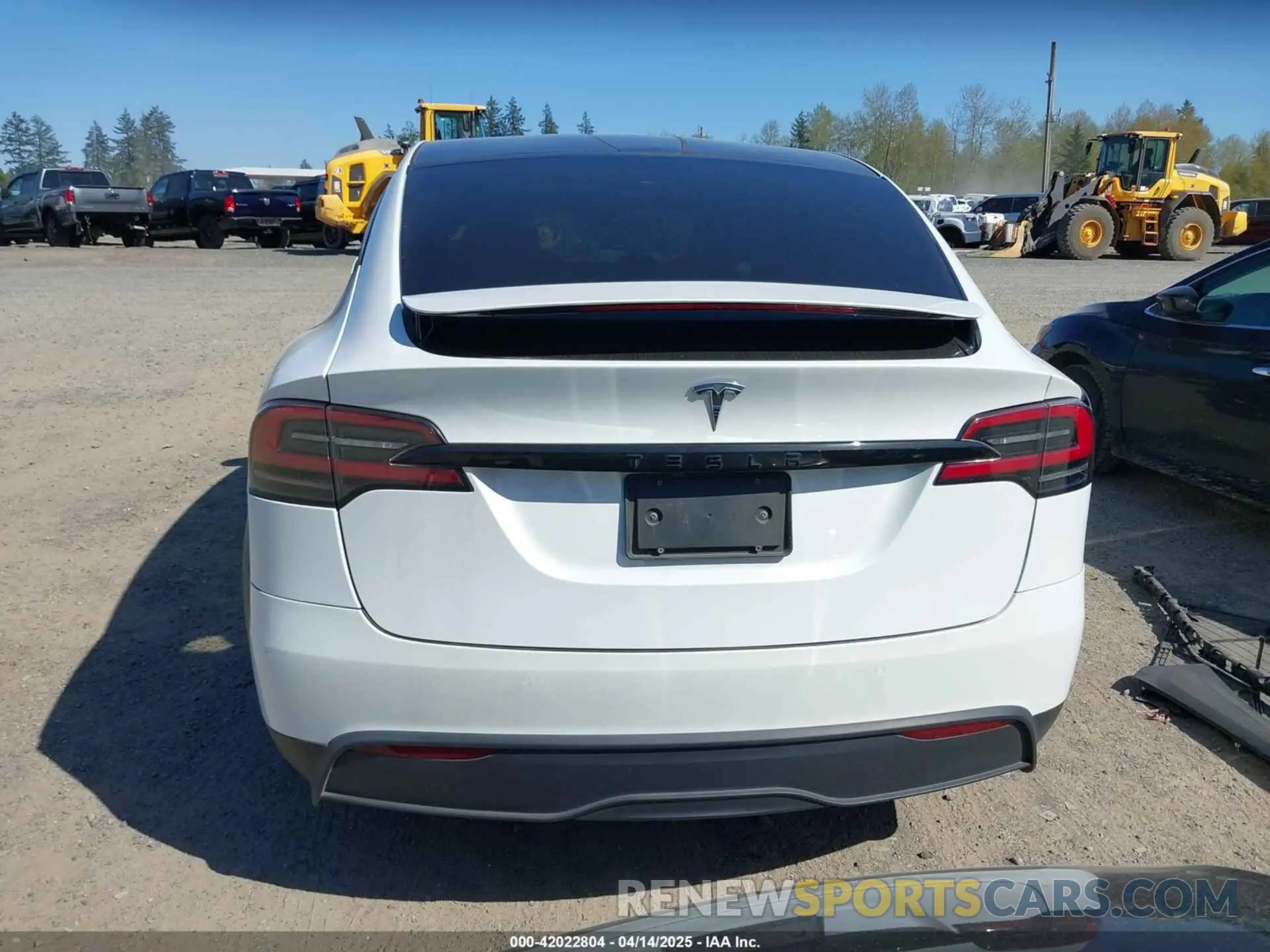 17 fotografías del automóvil dañado 7SAXCDE5XPF377337 TESLA MODEL X 2023