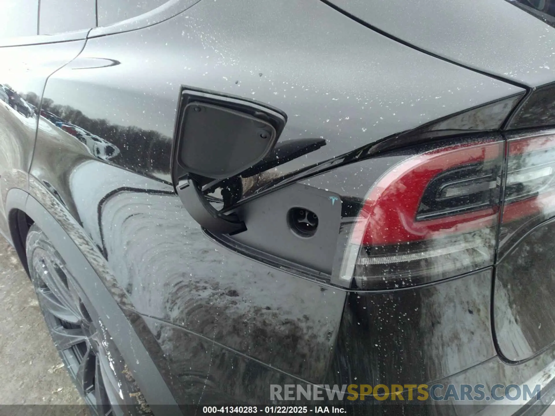 23 fotografías del automóvil dañado 7SAXCAE51RF457496 TESLA MODEL X 2024