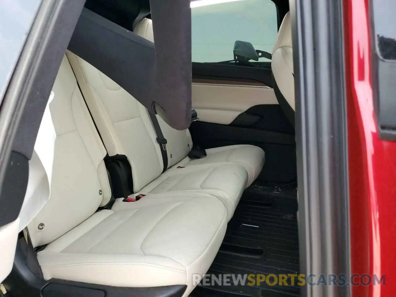 10 fotografías del automóvil dañado 7SAXCAE57RF444414 TESLA MODEL X 2024