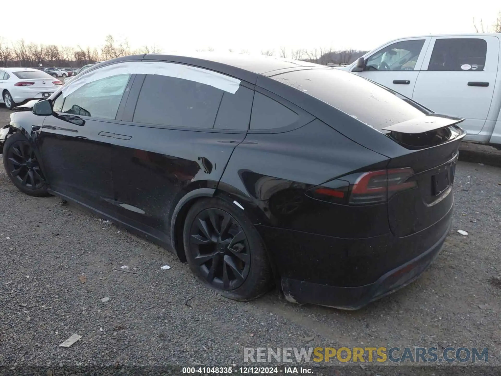 3 fotografías del automóvil dañado 7SAXCAE59RF458430 TESLA MODEL X 2024