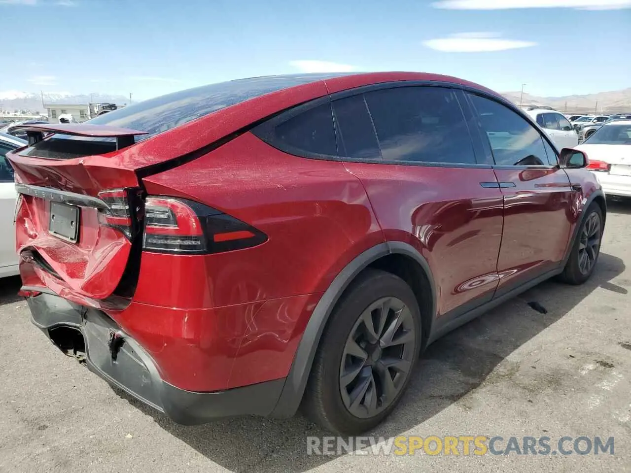 3 fotografías del automóvil dañado 7SAXCAE5XRF447002 TESLA MODEL X 2024