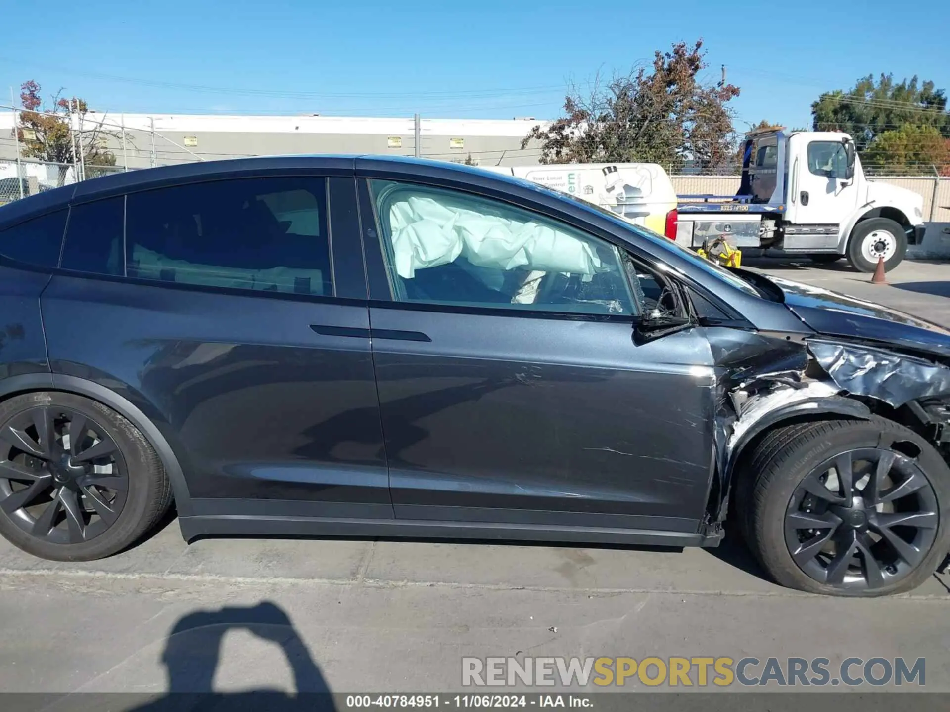 13 fotografías del automóvil dañado 7SAXCBE51RF457133 TESLA MODEL X 2024