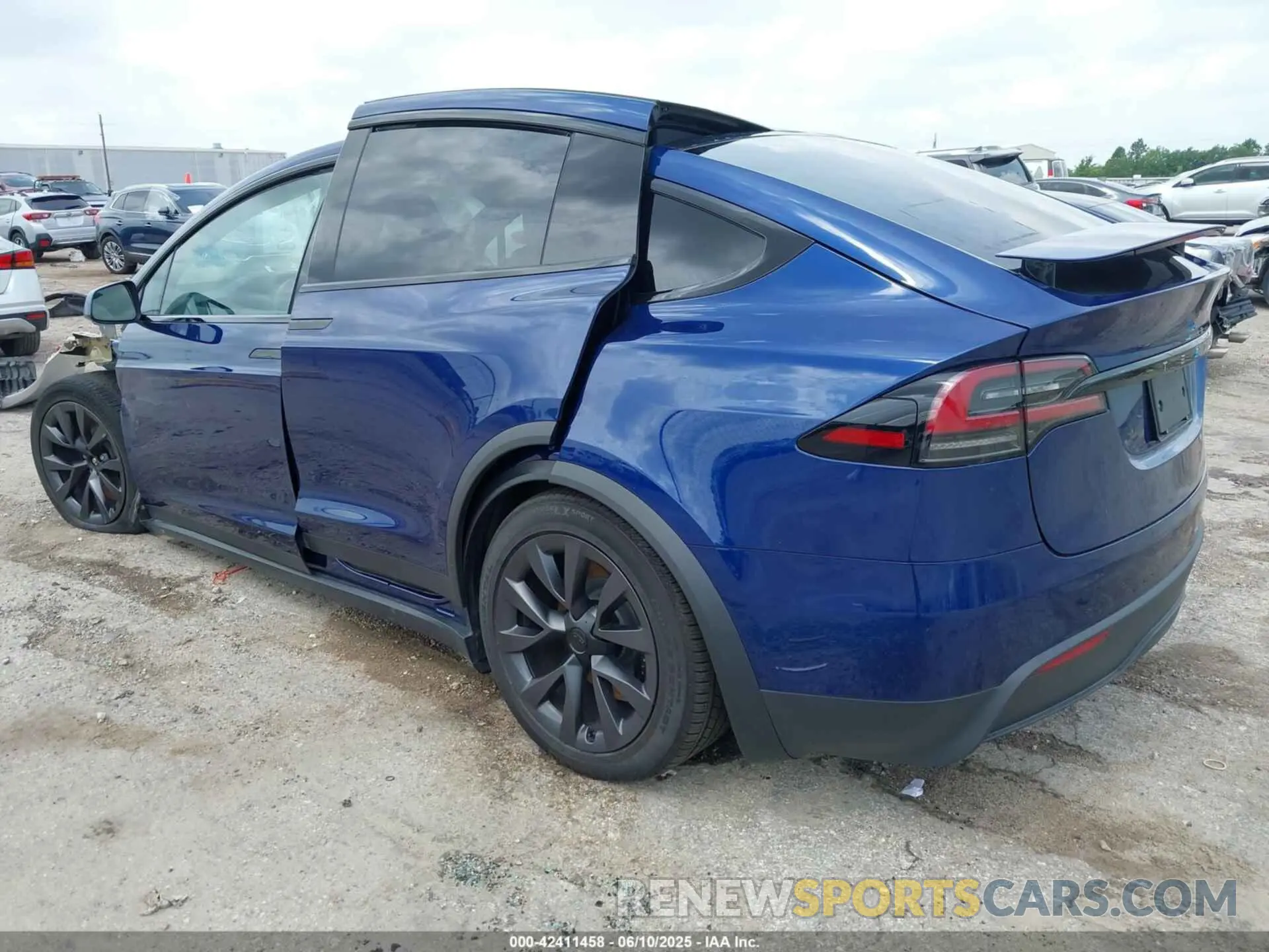 3 fotografías del automóvil dañado 7SAXCBE52RF456542 TESLA MODEL X 2024