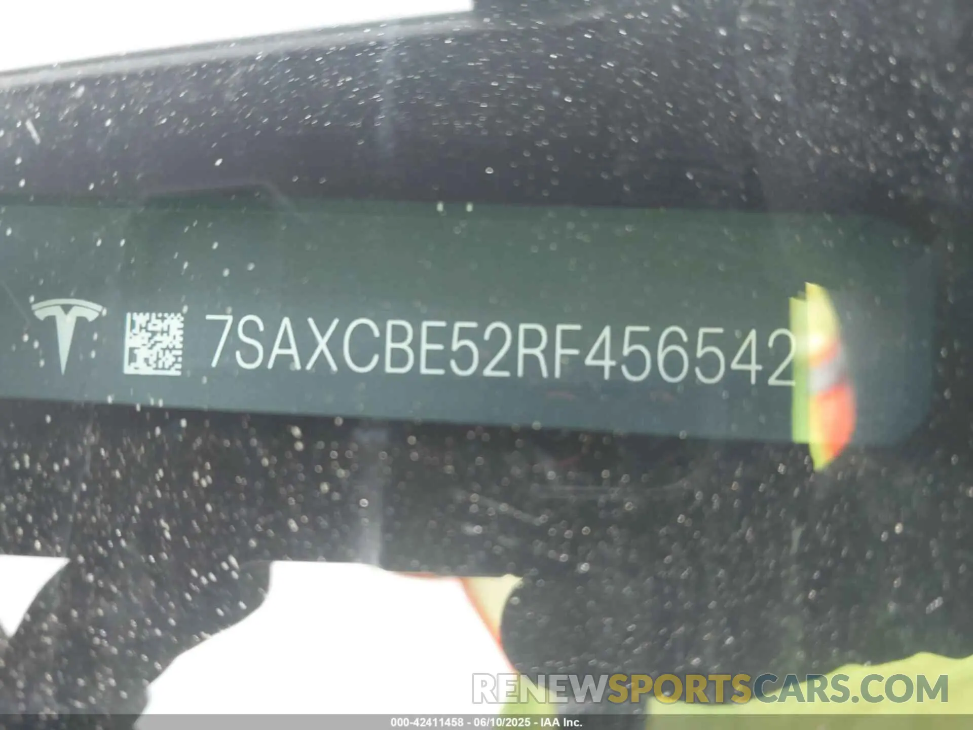 9 fotografías del automóvil dañado 7SAXCBE52RF456542 TESLA MODEL X 2024