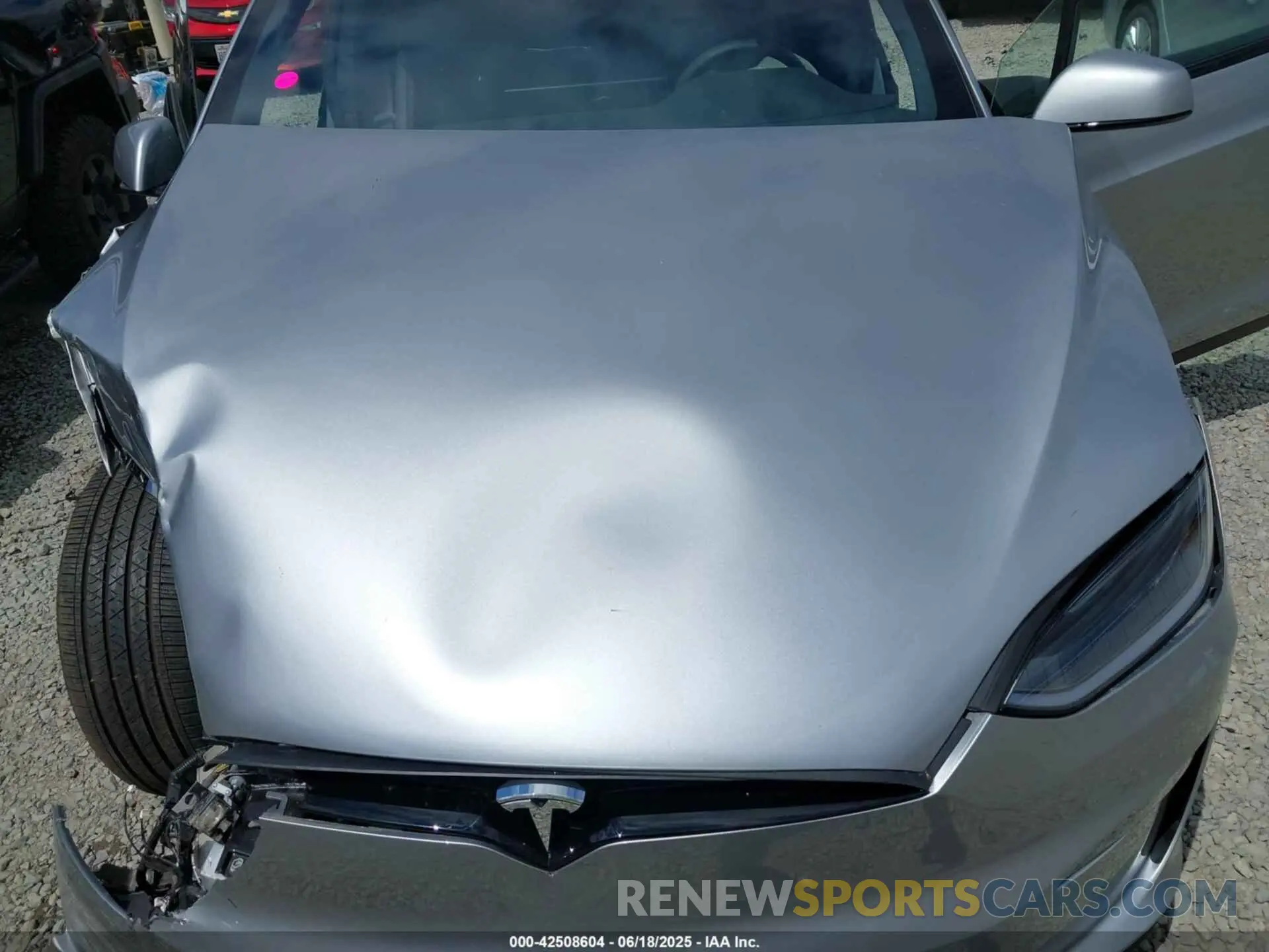10 fotografías del automóvil dañado 7SAXCBE55RF460875 TESLA MODEL X 2024