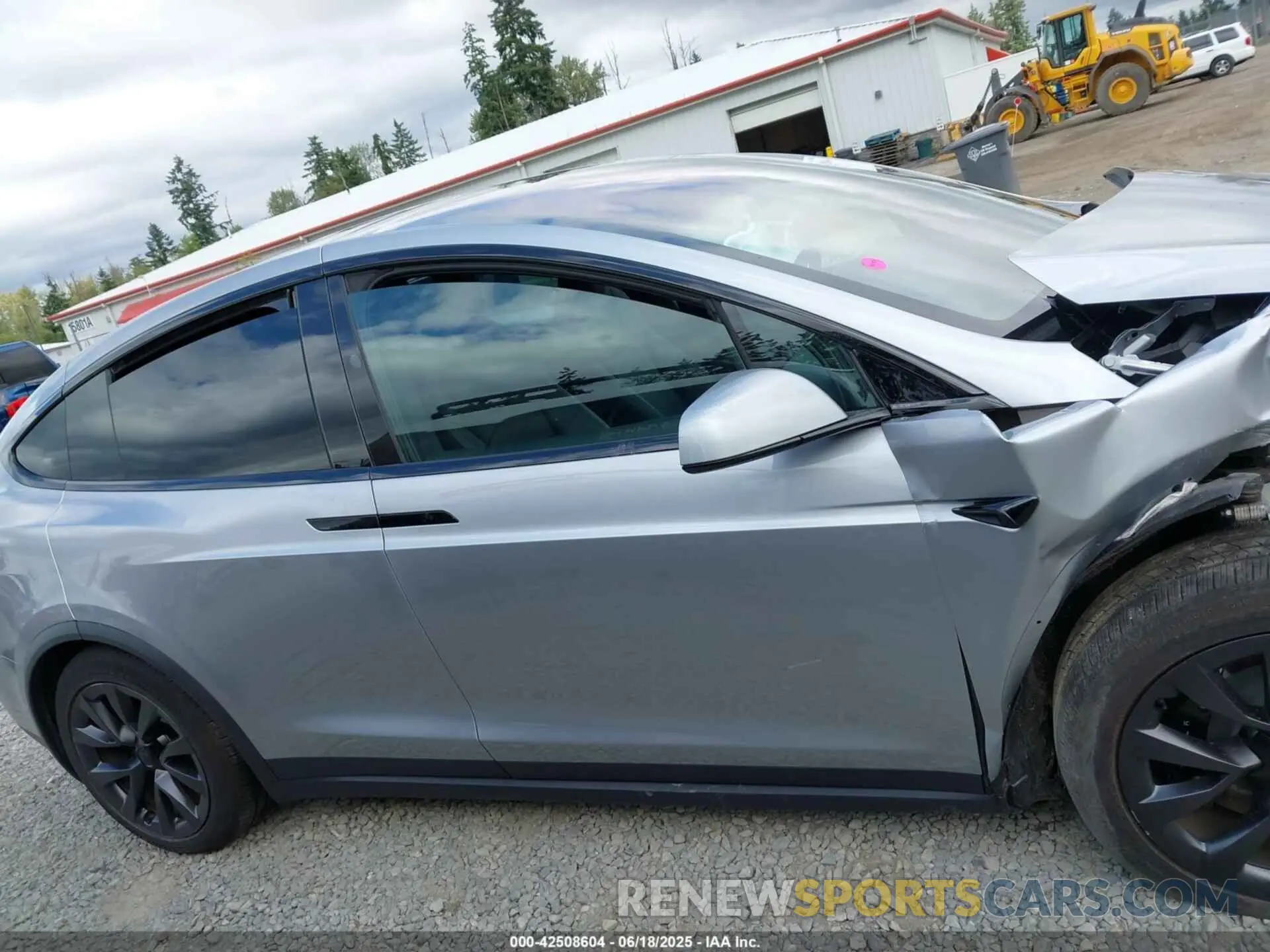 13 fotografías del automóvil dañado 7SAXCBE55RF460875 TESLA MODEL X 2024