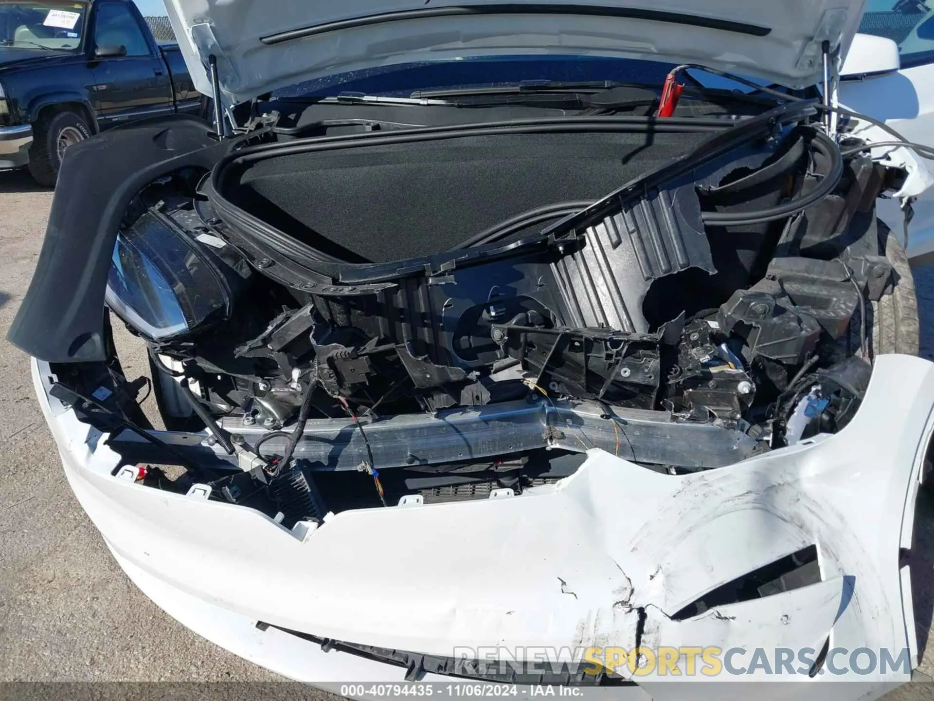 10 fotografías del automóvil dañado 7SAXCBE5XRF442615 TESLA MODEL X 2024