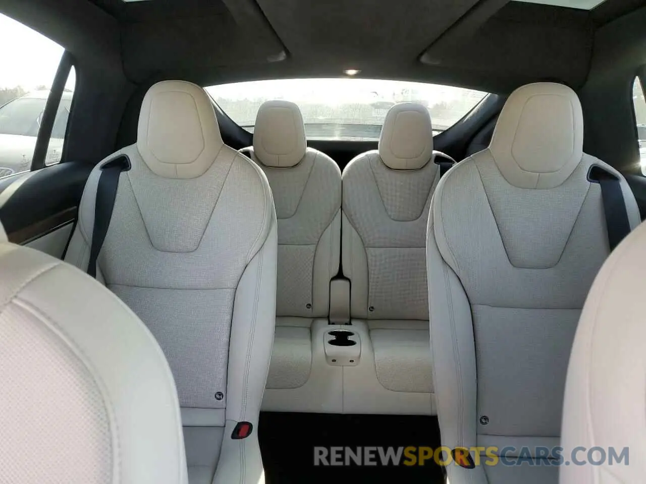 10 fotografías del automóvil dañado 7SAXCBE5XRF447328 TESLA MODEL X 2024