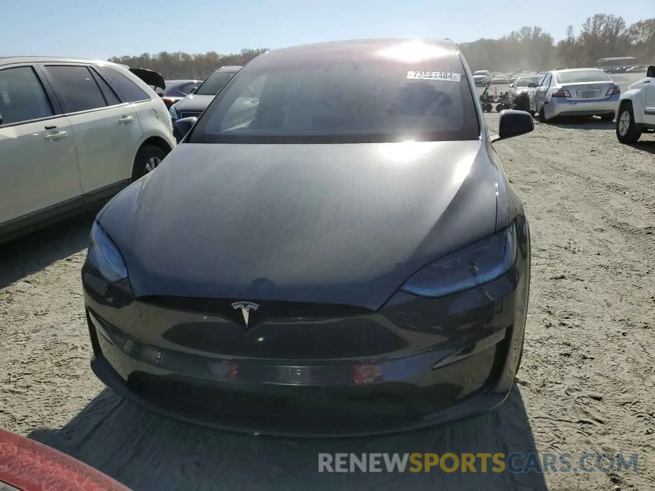 5 fotografías del automóvil dañado 7SAXCBE5XRF447328 TESLA MODEL X 2024