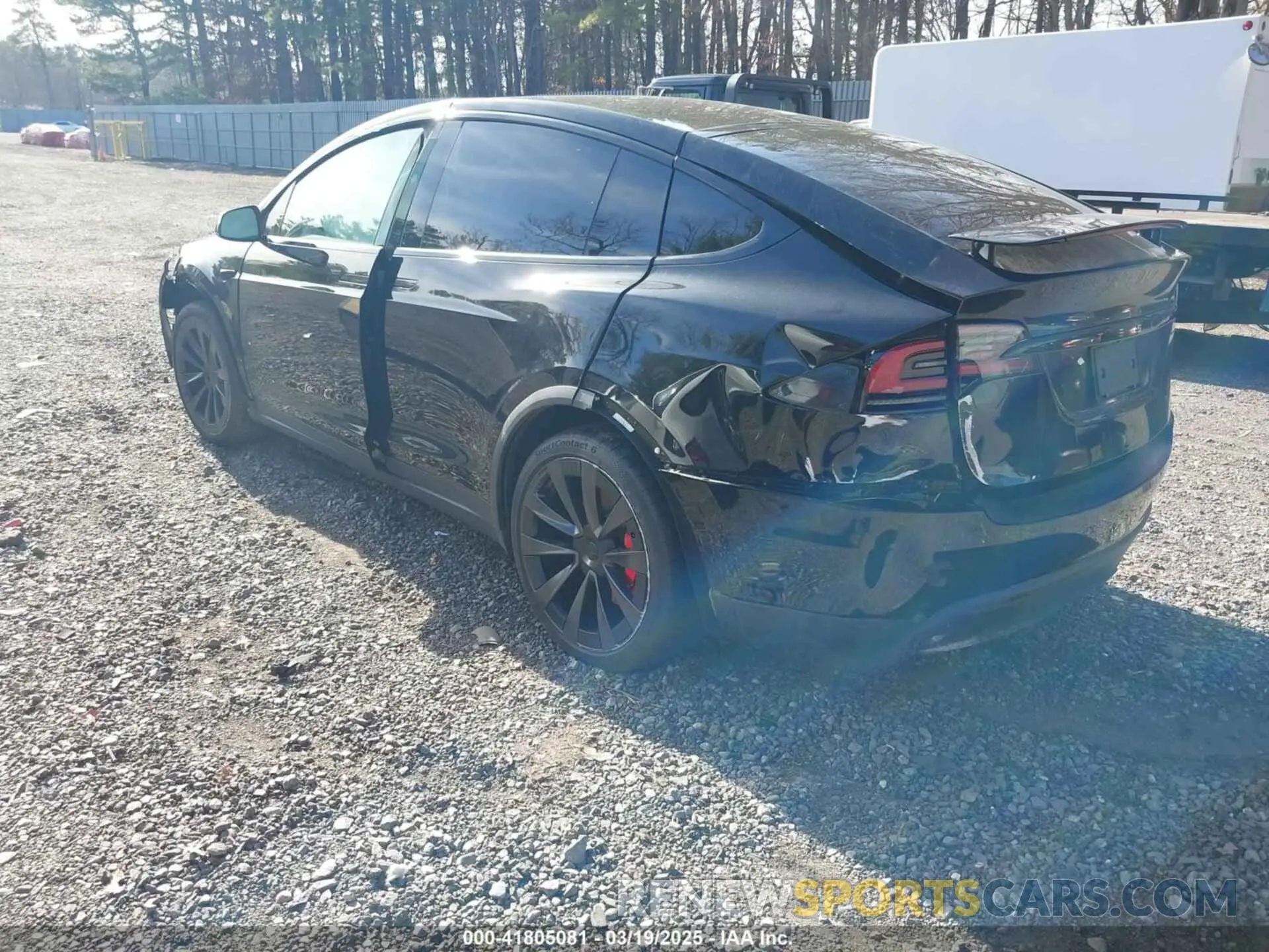 3 fotografías del automóvil dañado 7SAXCBE60RF447492 TESLA MODEL X 2024