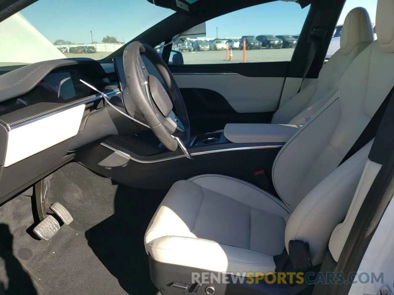 7 fotografías del automóvil dañado 7SAXCBE65RF437640 TESLA MODEL X 2024