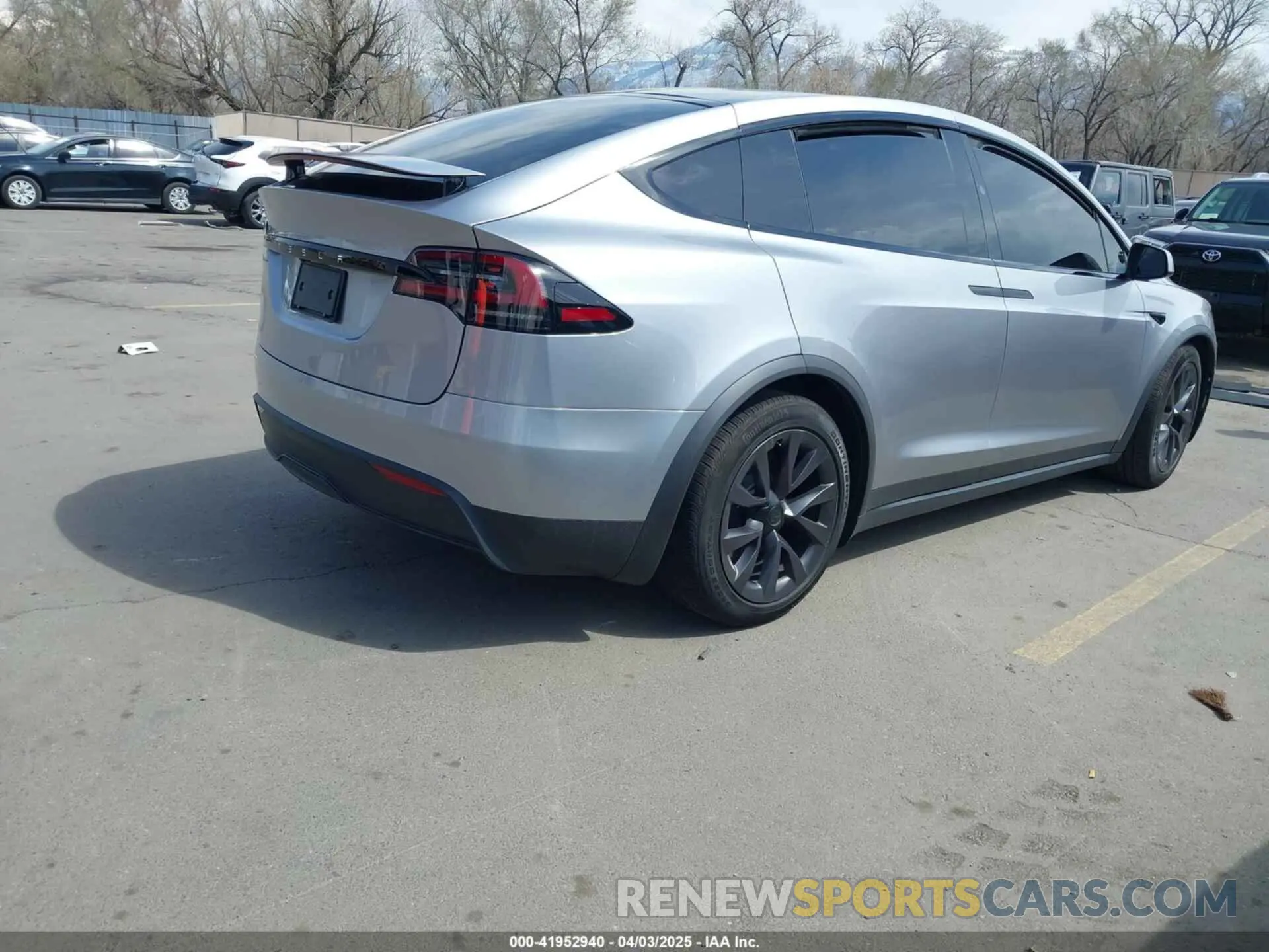 4 fotografías del automóvil dañado 7SAXCDE50RF452999 TESLA MODEL X 2024