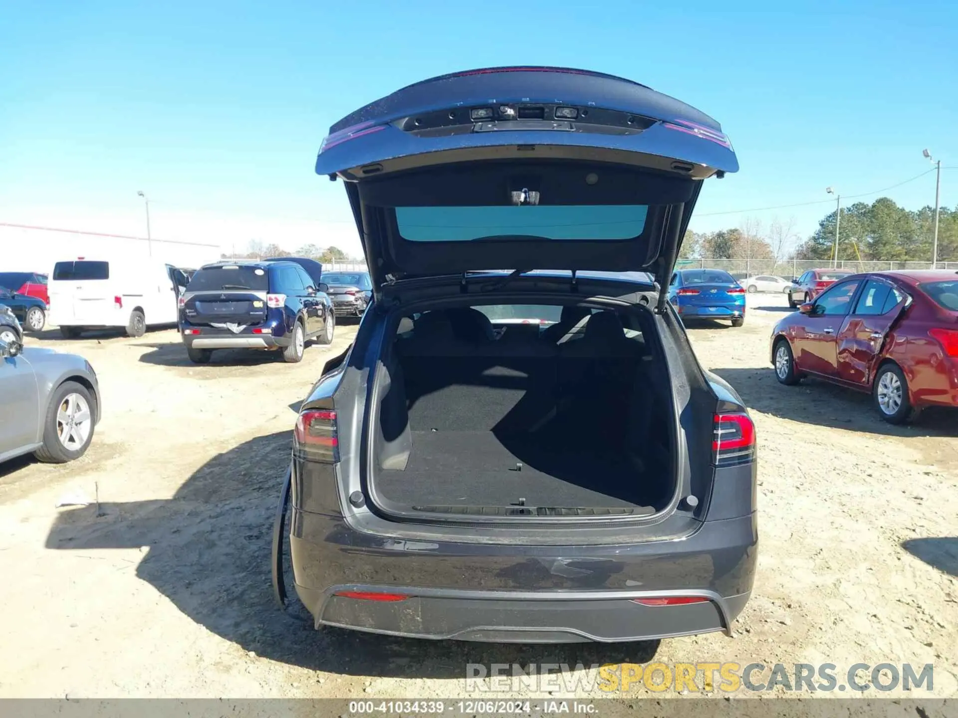 19 fotografías del automóvil dañado 7SAXCDE52RF457752 TESLA MODEL X 2024
