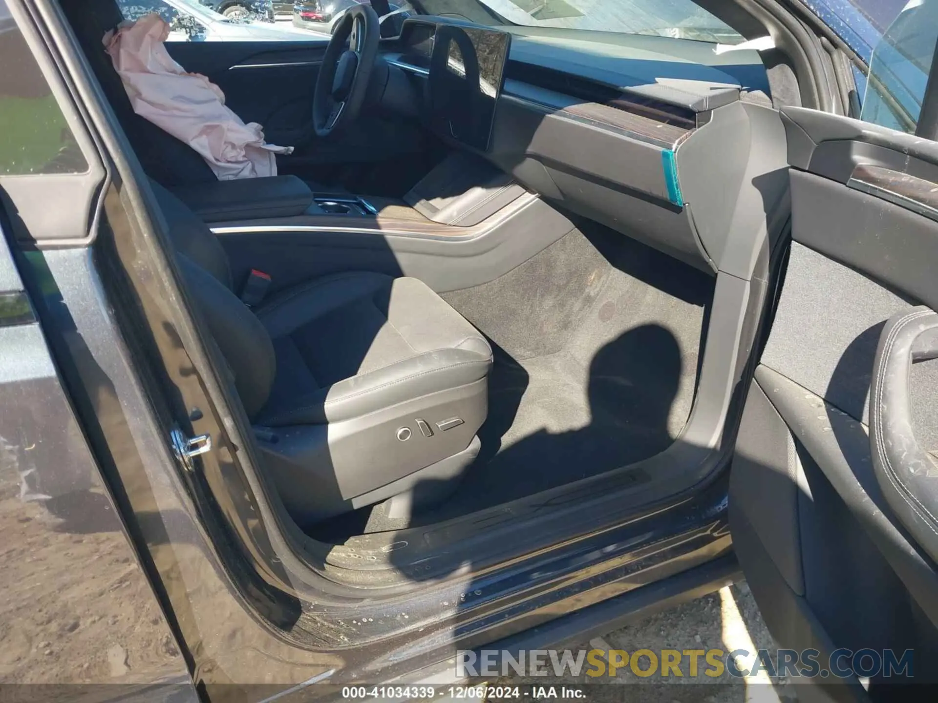 5 fotografías del automóvil dañado 7SAXCDE52RF457752 TESLA MODEL X 2024