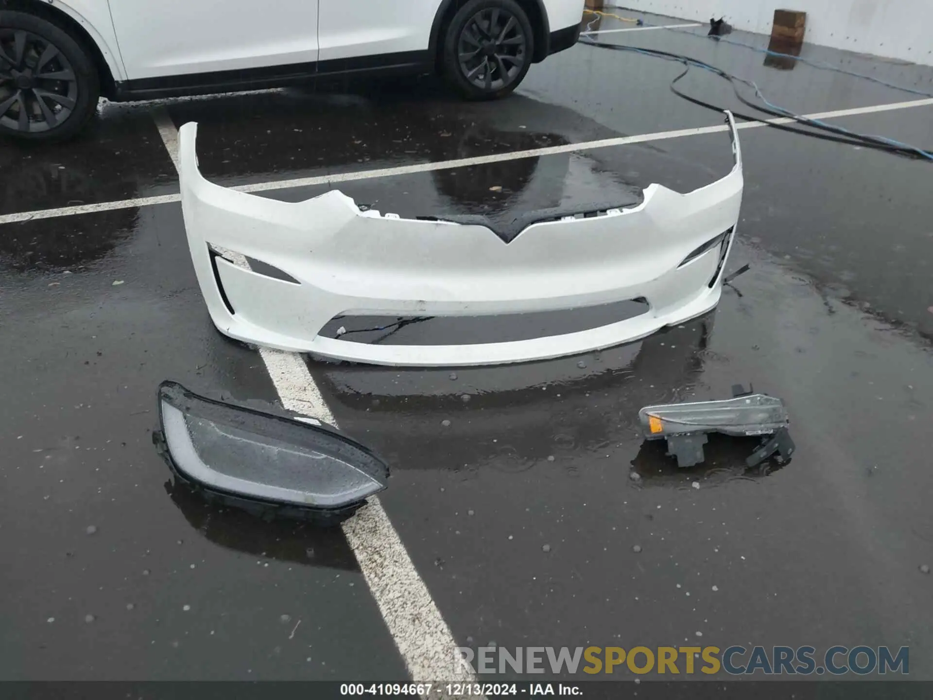12 fotografías del automóvil dañado 7SAXCDE53RF454066 TESLA MODEL X 2024