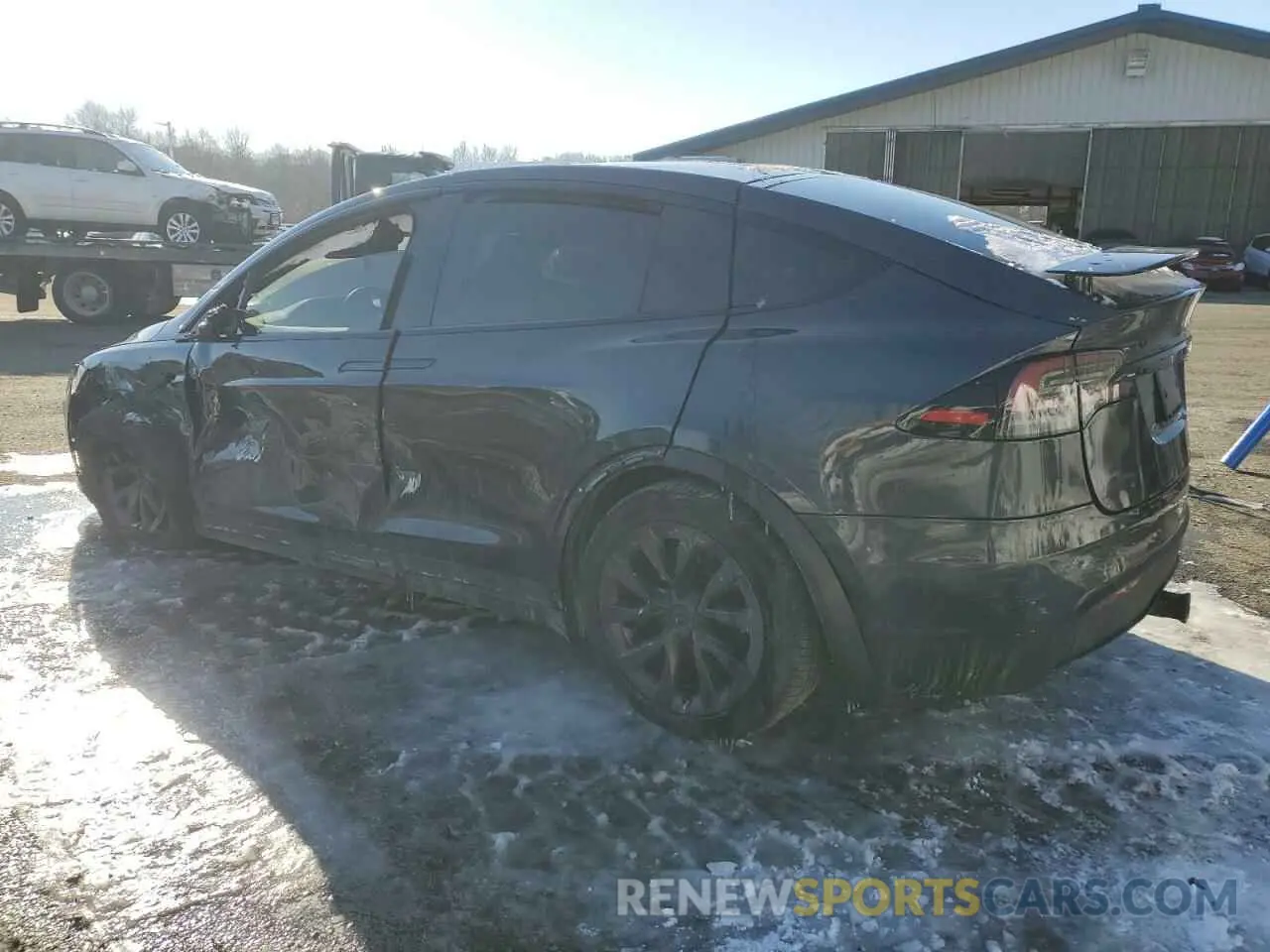 2 fotografías del automóvil dañado 7SAXCDE55RF433493 TESLA MODEL X 2024