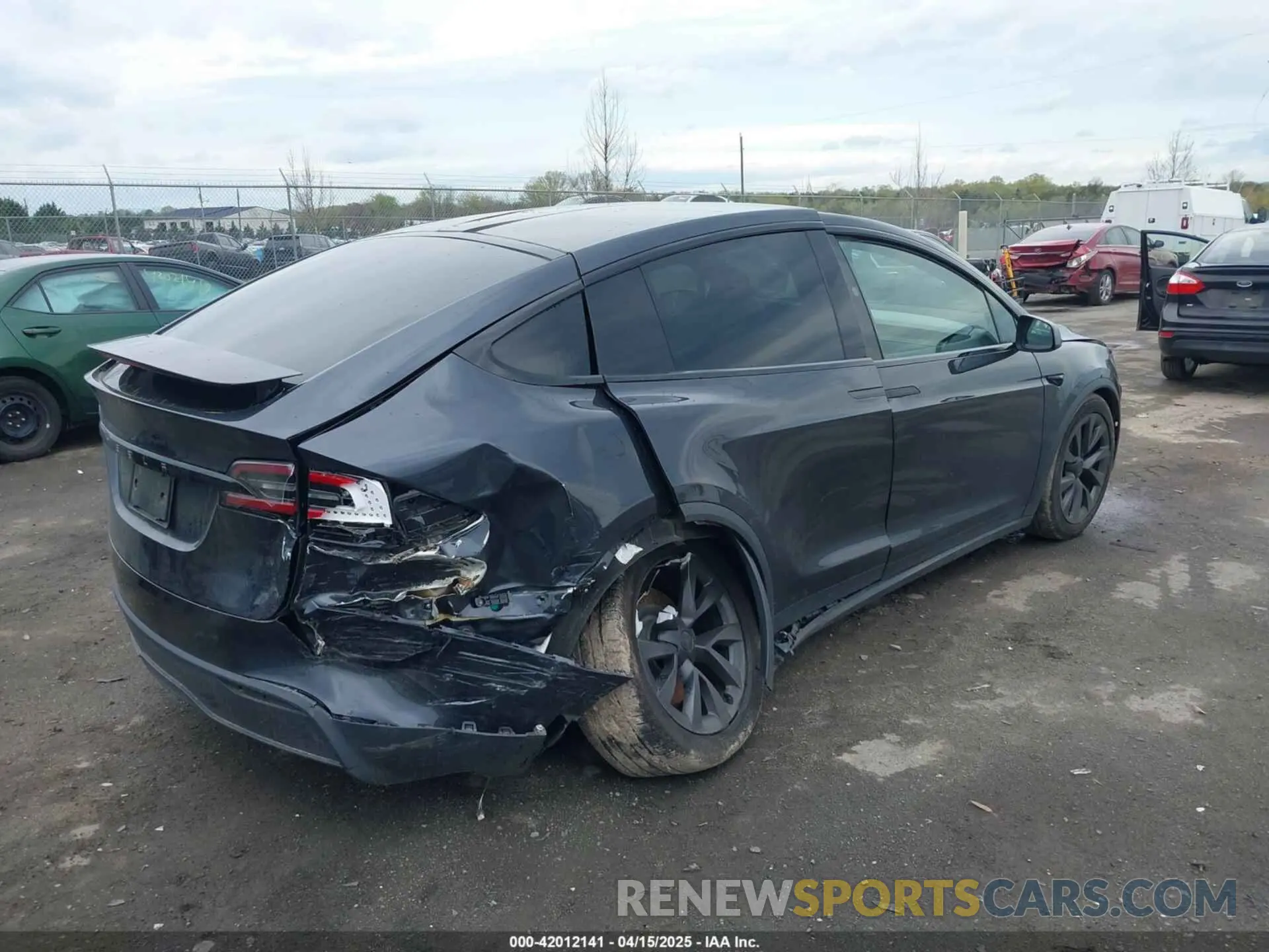 4 fotografías del automóvil dañado 7SAXCDE57RF445547 TESLA MODEL X 2024