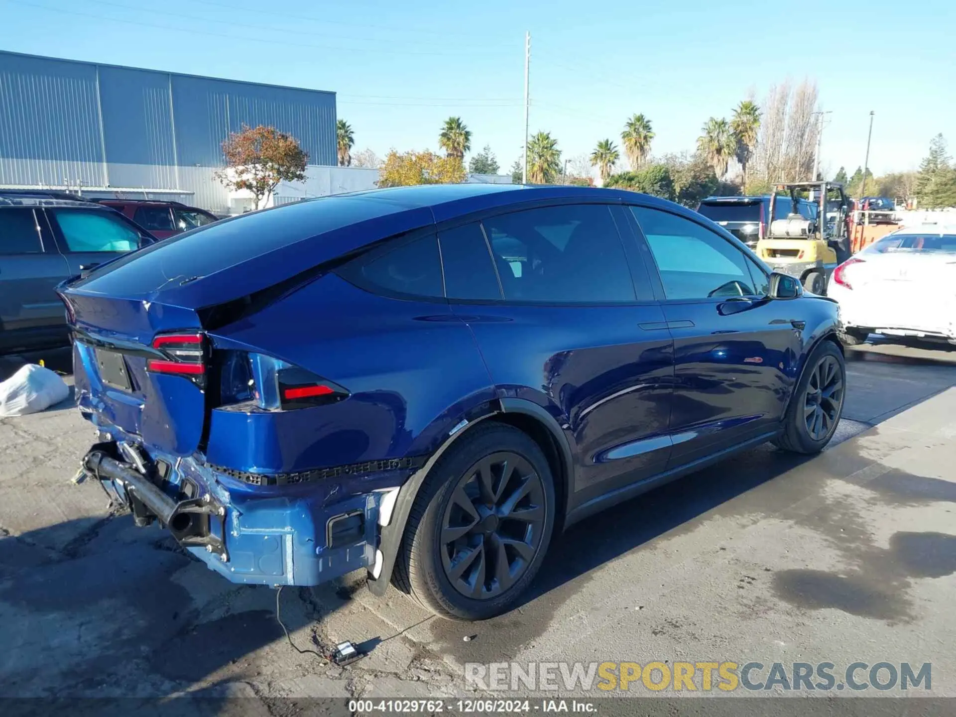 4 fotografías del automóvil dañado 7SAXCDE5XRF443761 TESLA MODEL X 2024