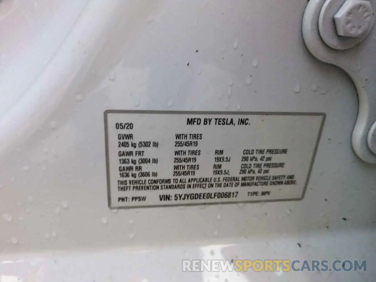 14 fotografías del automóvil dañado 5YJYGDEE0LF006817 TESLA MODEL Y 2020