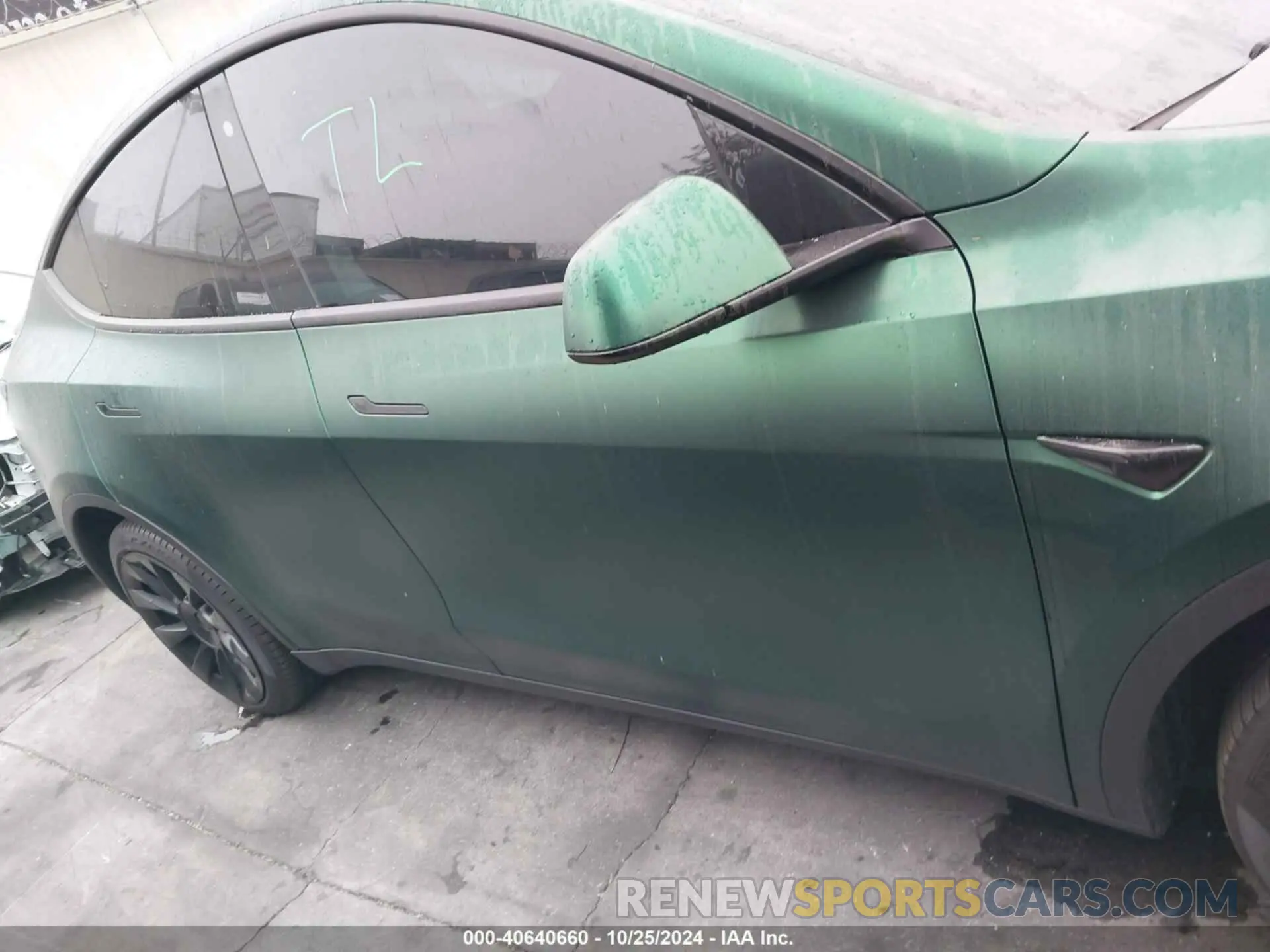 12 fotografías del automóvil dañado 5YJYGDEE0LF027263 TESLA MODEL Y 2020