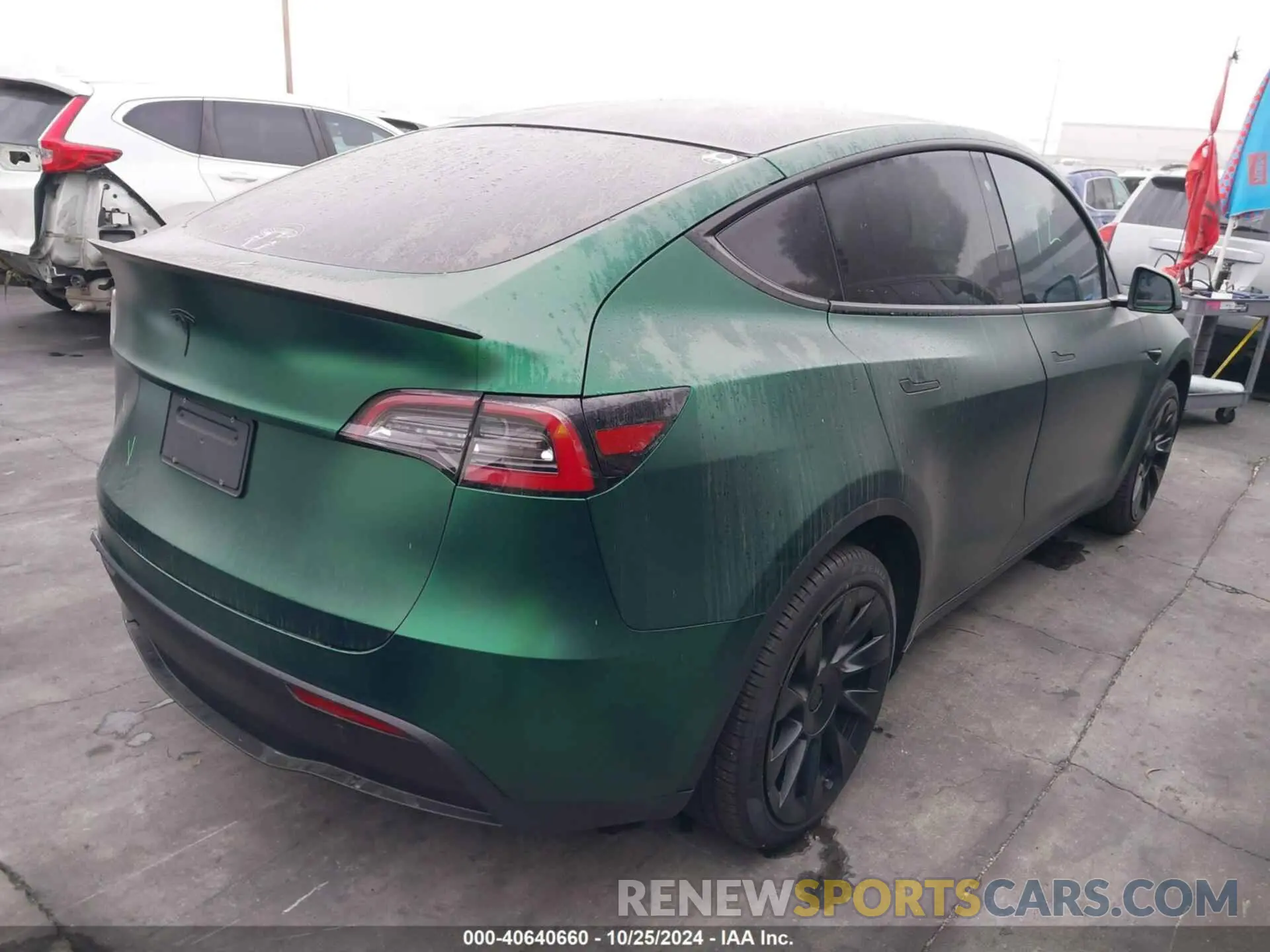 4 fotografías del automóvil dañado 5YJYGDEE0LF027263 TESLA MODEL Y 2020