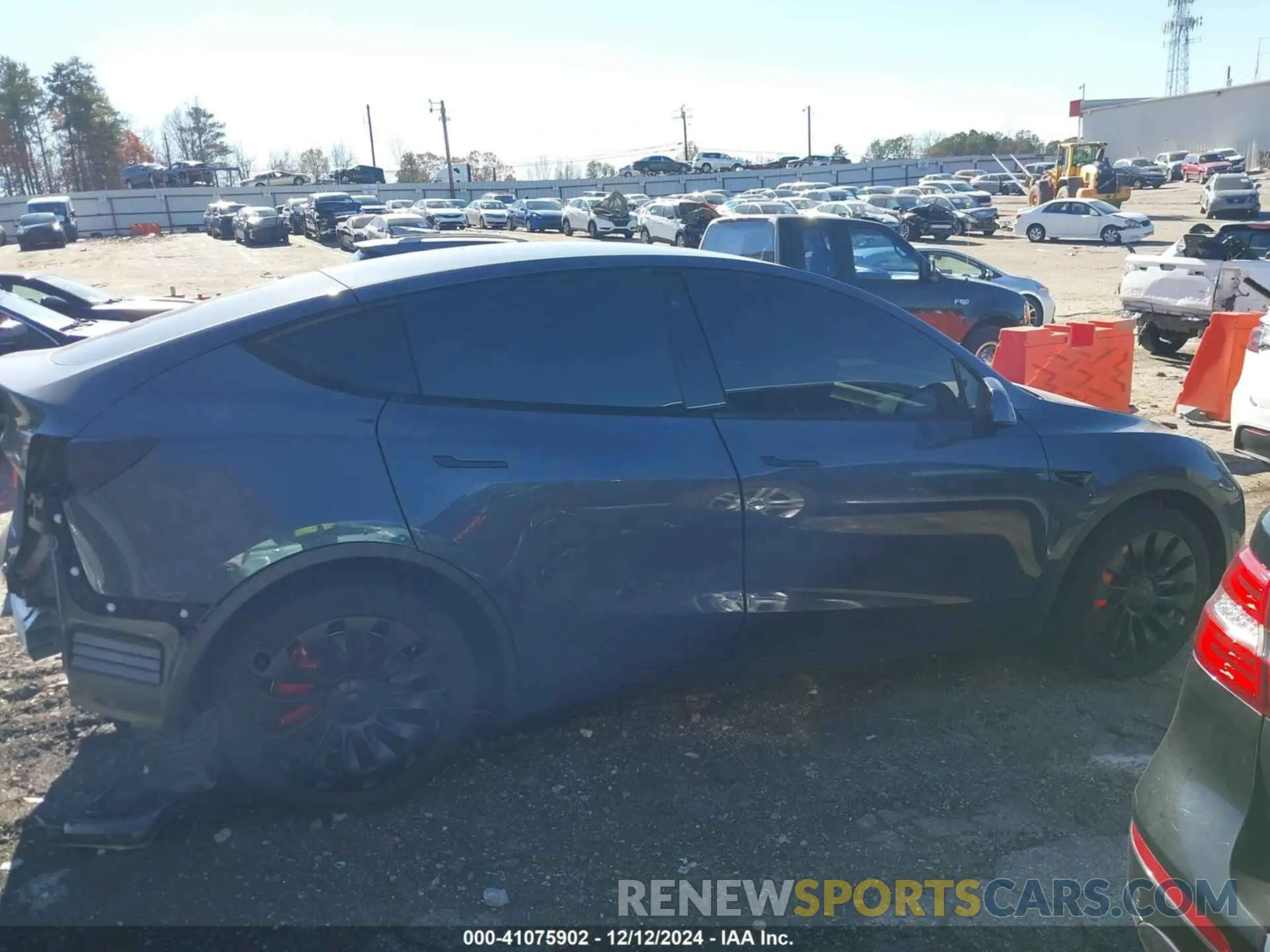 12 fotografías del automóvil dañado 5YJYGDEE1LF009211 TESLA MODEL Y 2020