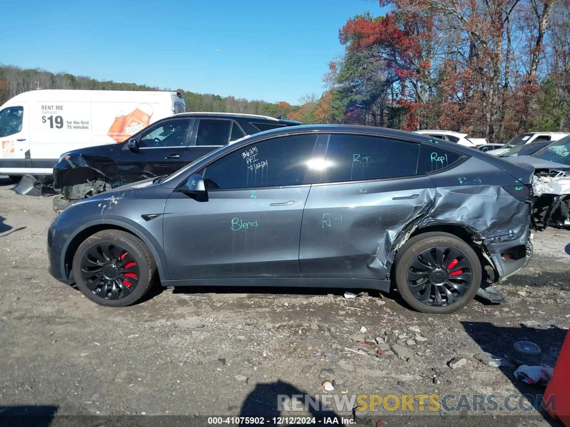 13 fotografías del automóvil dañado 5YJYGDEE1LF009211 TESLA MODEL Y 2020