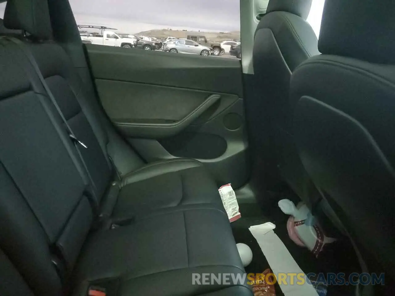 11 fotografías del automóvil dañado 5YJYGDEE1LF009967 TESLA MODEL Y 2020