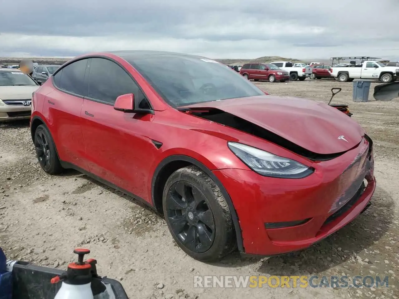 4 fotografías del automóvil dañado 5YJYGDEE1LF009967 TESLA MODEL Y 2020