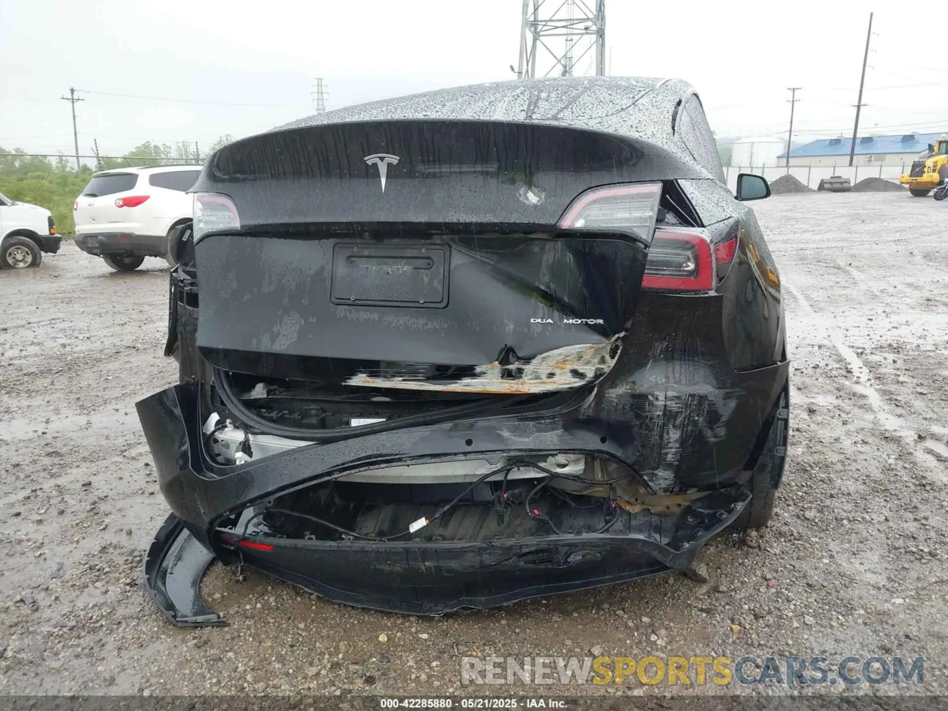 6 fotografías del automóvil dañado 5YJYGDEE1LF012481 TESLA MODEL Y 2020