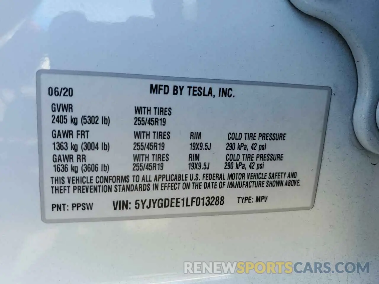 13 fotografías del automóvil dañado 5YJYGDEE1LF013288 TESLA MODEL Y 2020
