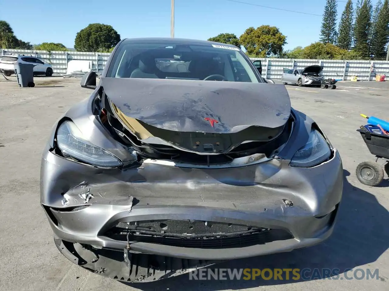 5 fotografías del automóvil dañado 5YJYGDEE1LF013288 TESLA MODEL Y 2020