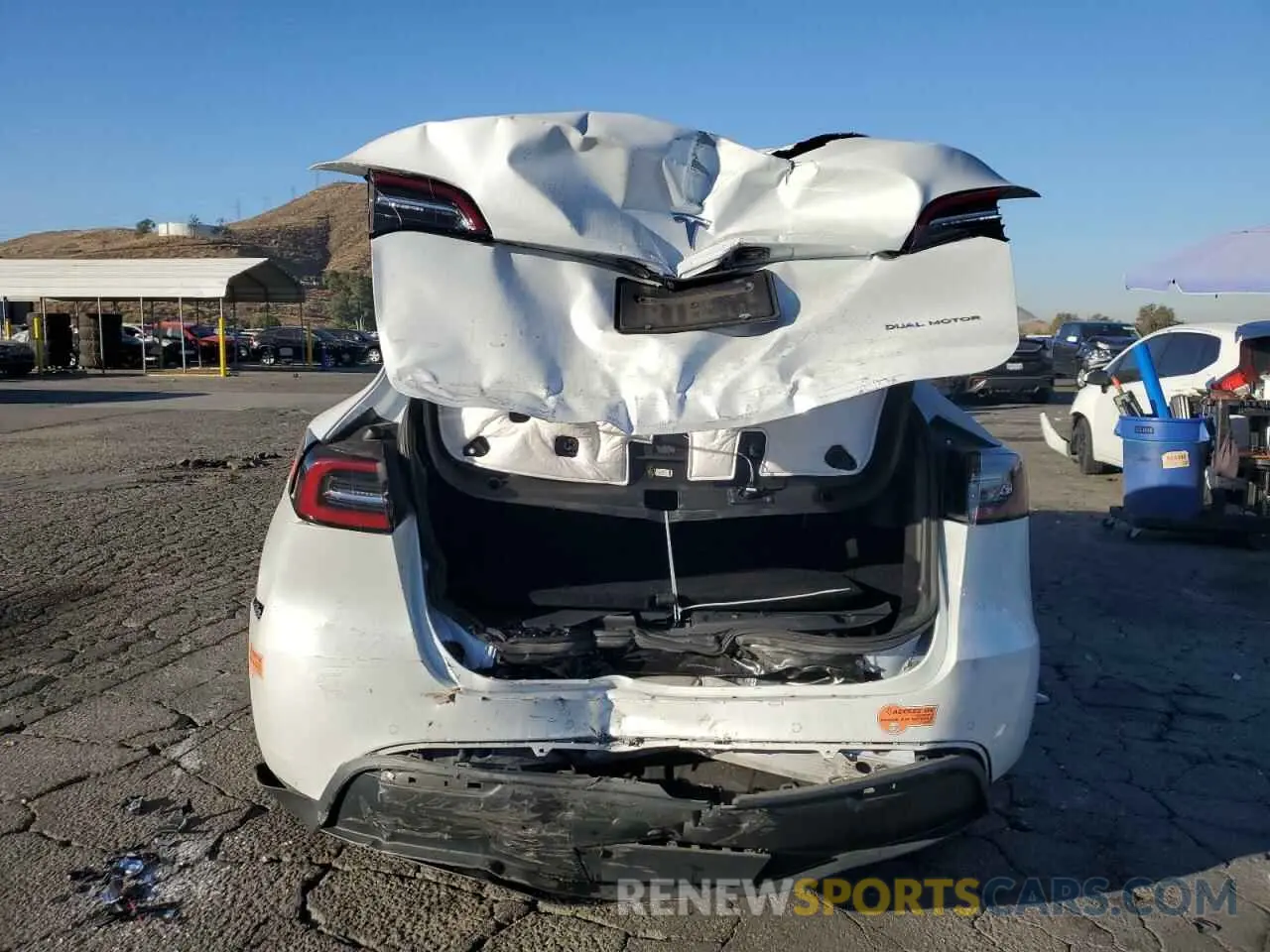 6 fotografías del automóvil dañado 5YJYGDEE1LF017728 TESLA MODEL Y 2020