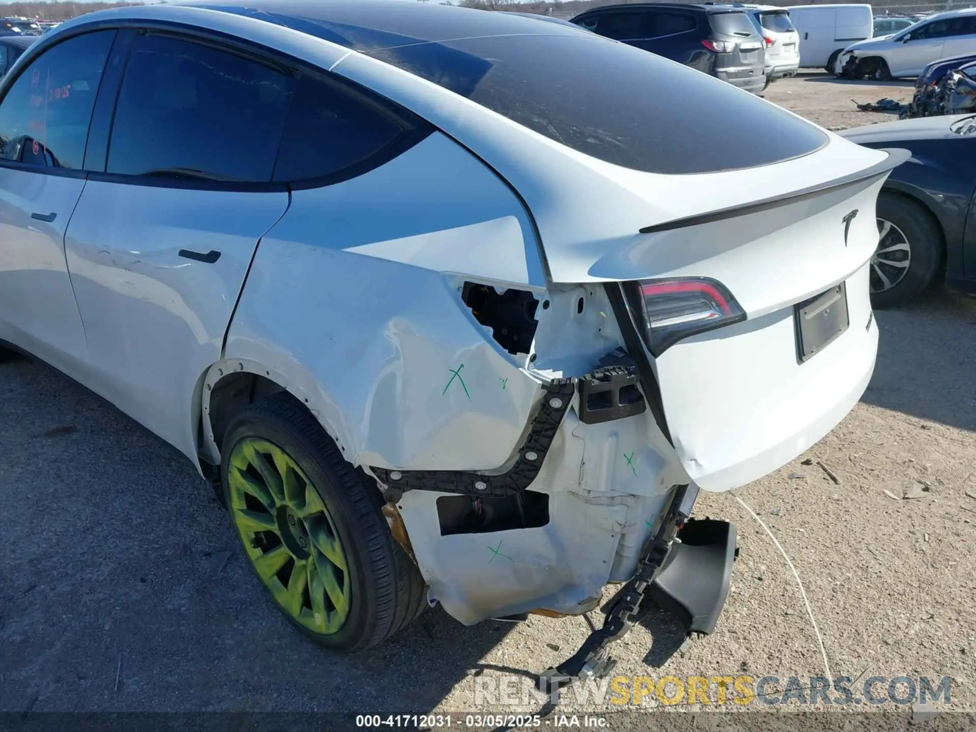 6 fotografías del automóvil dañado 5YJYGDEE1LF044251 TESLA MODEL Y 2020
