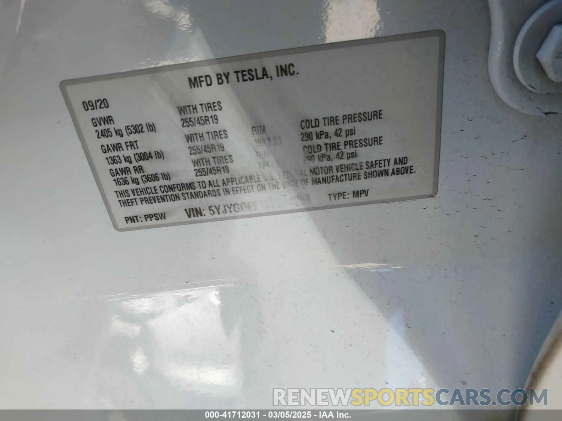 9 fotografías del automóvil dañado 5YJYGDEE1LF044251 TESLA MODEL Y 2020