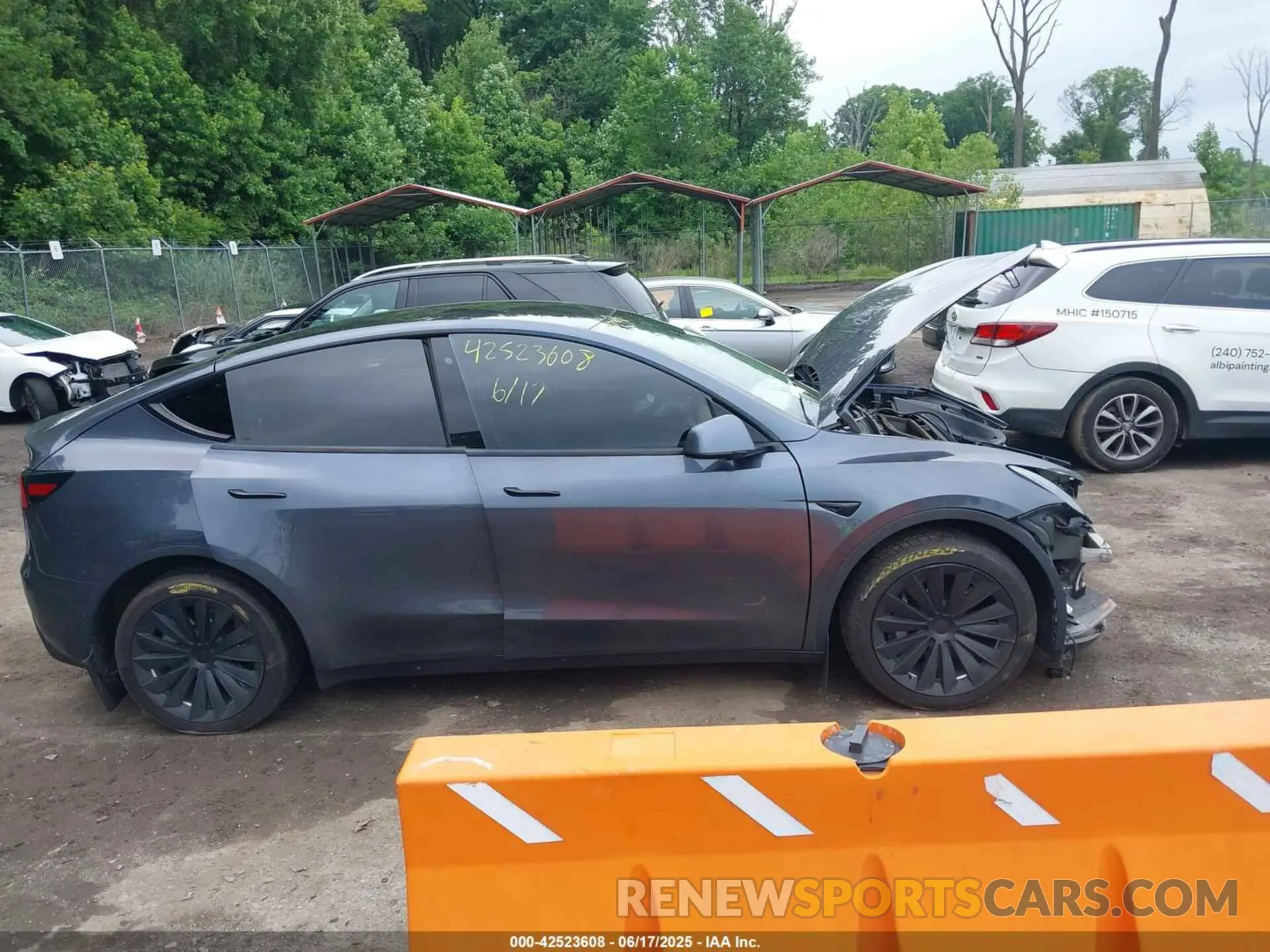 13 fotografías del automóvil dañado 5YJYGDEE1LF044914 TESLA MODEL Y 2020