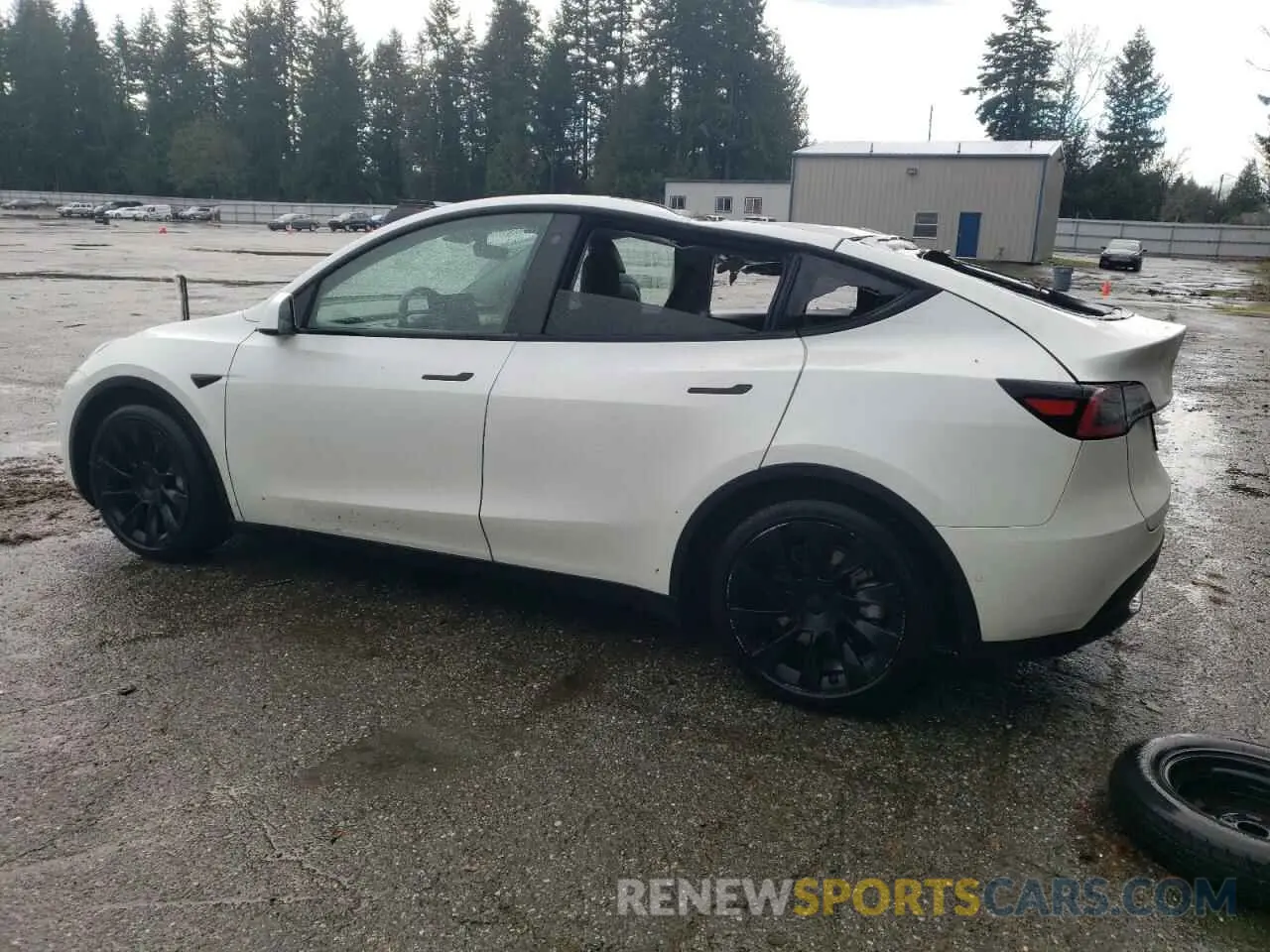 2 fotografías del automóvil dañado 5YJYGDEE1LF055587 TESLA MODEL Y 2020