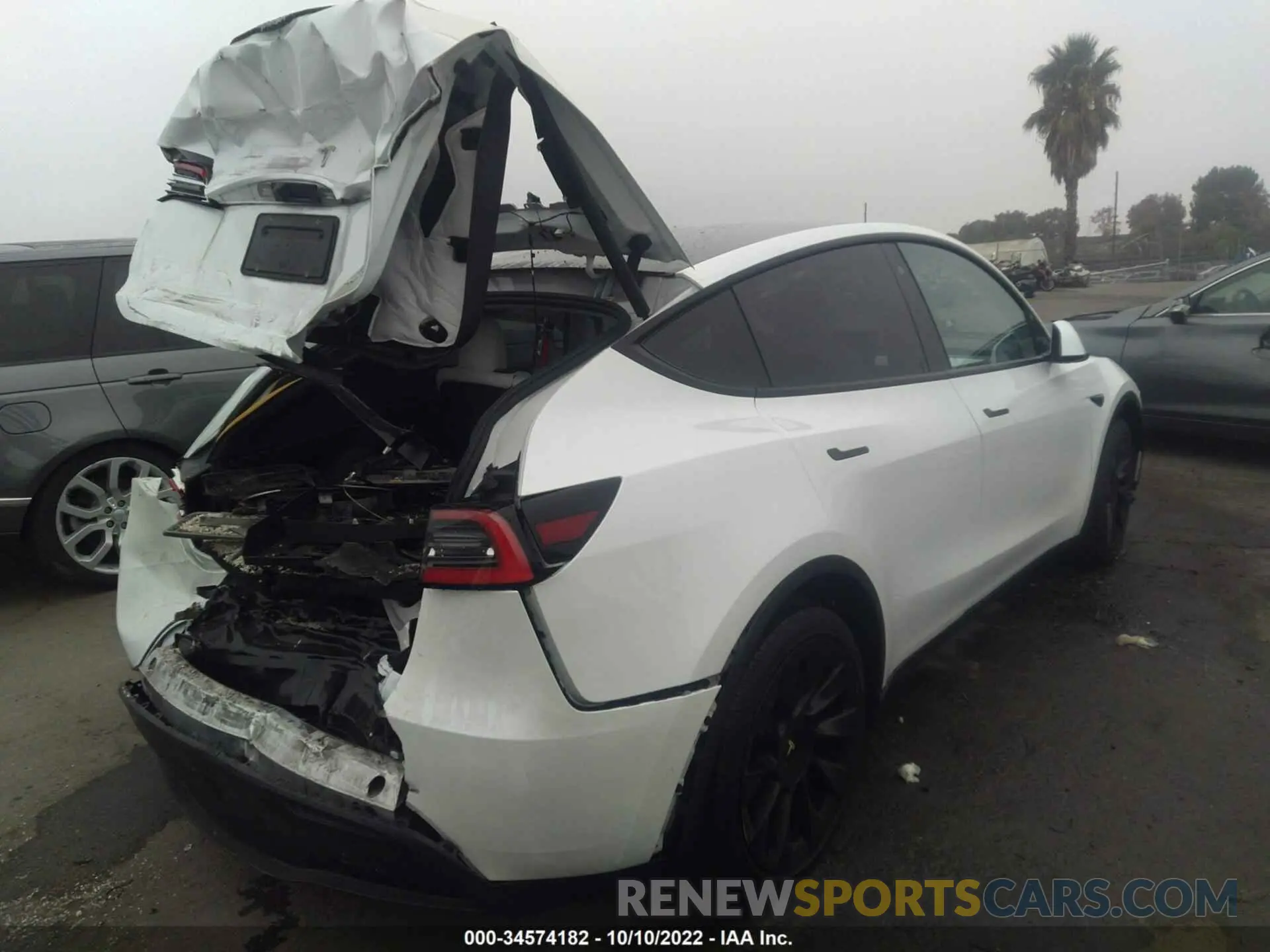 4 fotografías del automóvil dañado 5YJYGDEE1LF058683 TESLA MODEL Y 2020