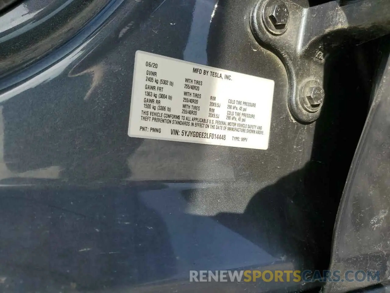 14 fotografías del automóvil dañado 5YJYGDEE2LF014448 TESLA MODEL Y 2020